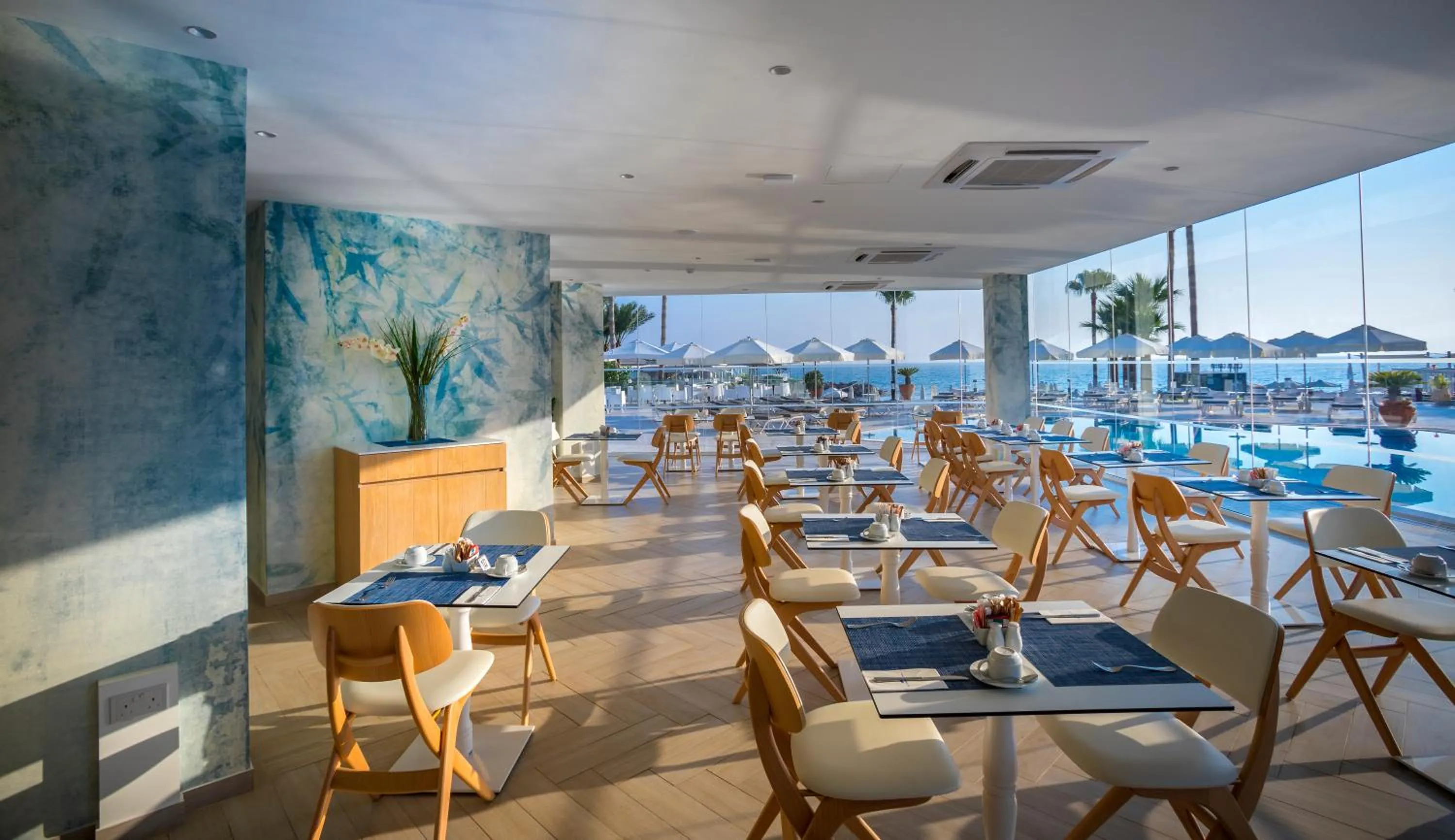 Restaurant/places to eat in Infinity Blu - Designed for Adults by Louis Hotels