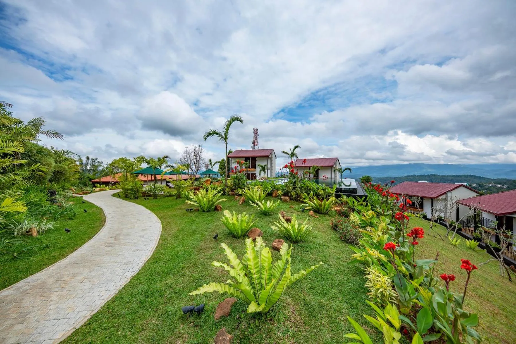 Garden in Fox Kandy by Fox Resorts - Luxury in the Mist