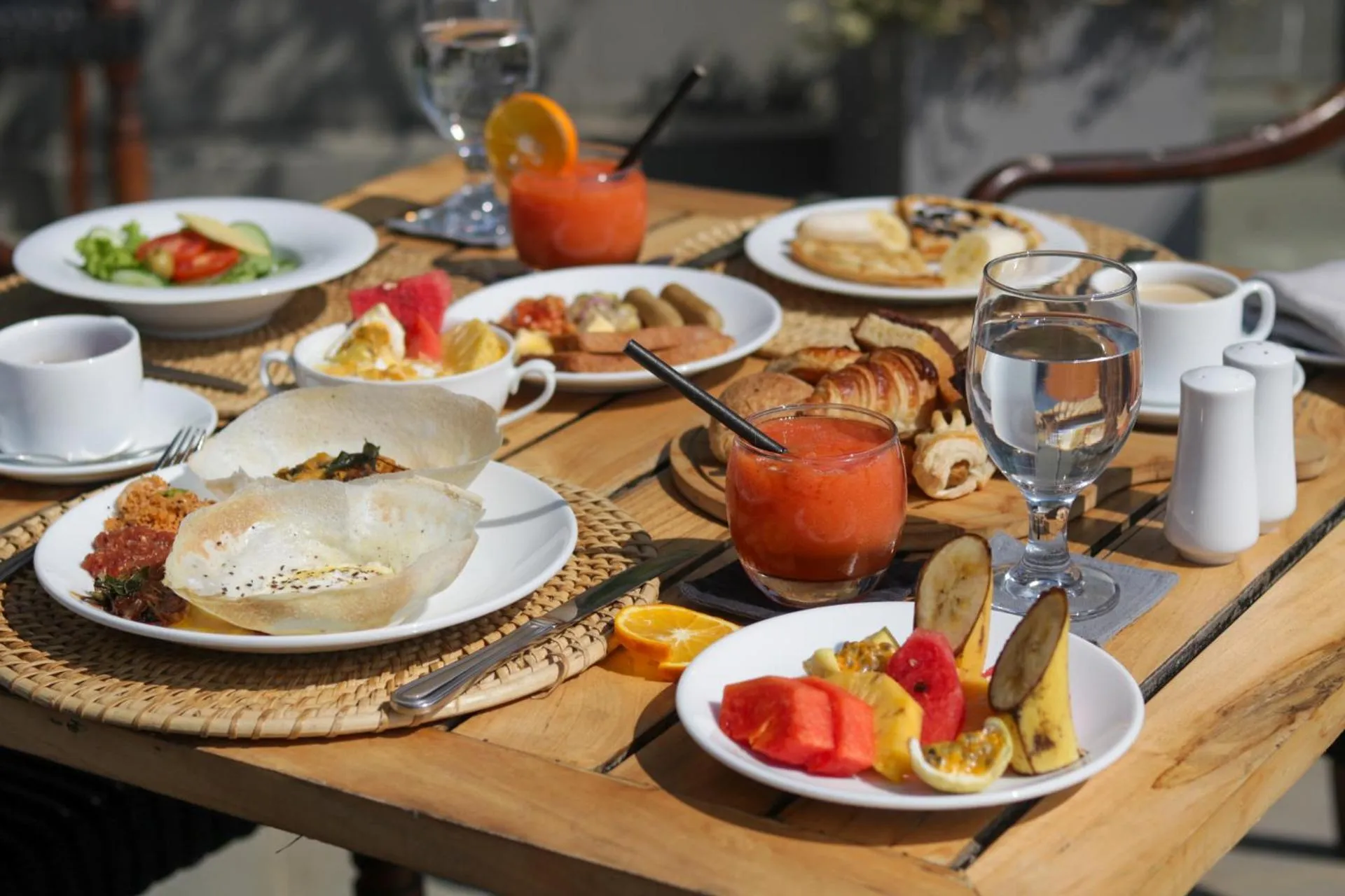 Food and drinks in Fox Kandy by Fox Resorts - Luxury in the Mist