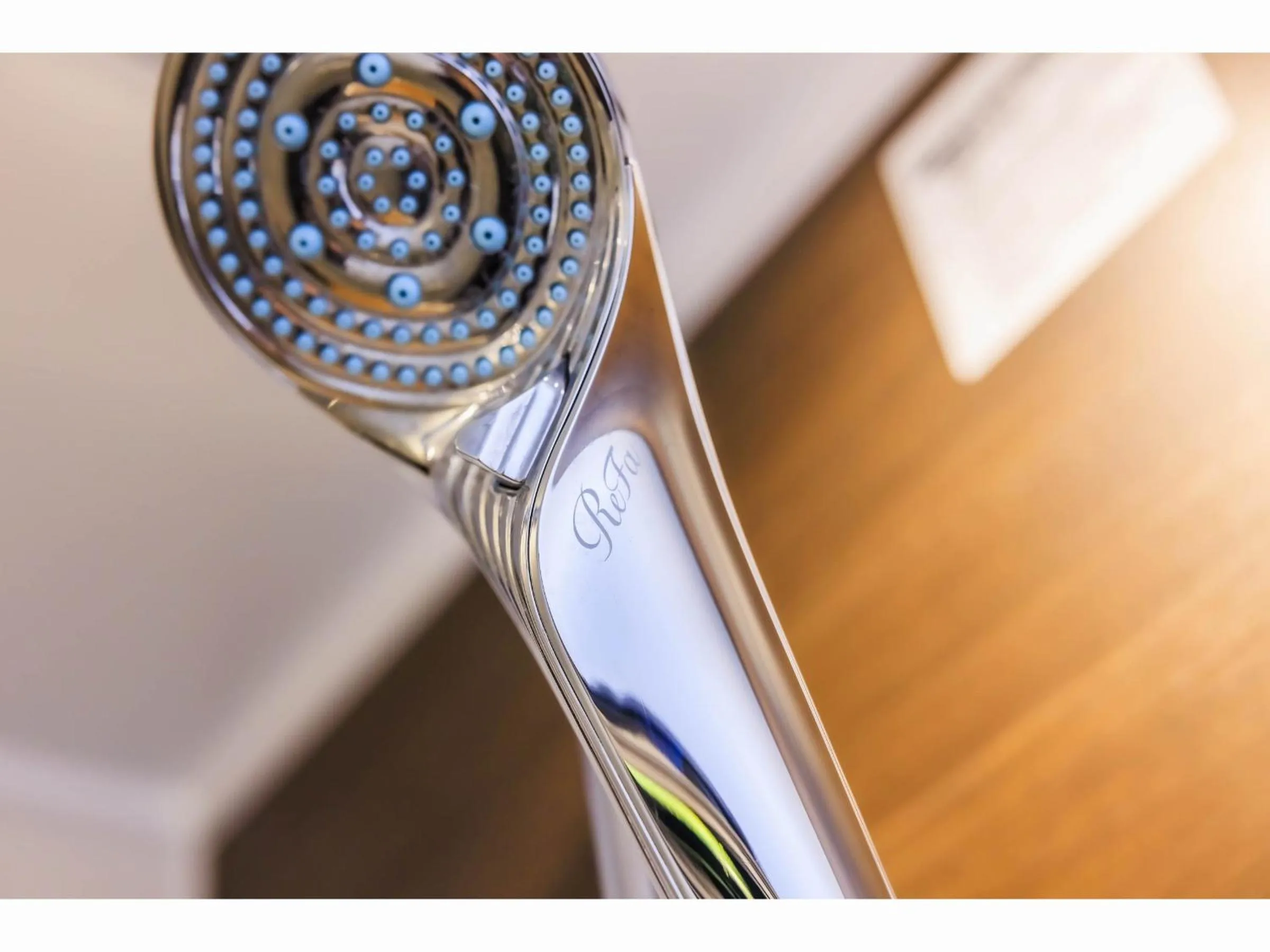 Shower in Place Hotel Ascot