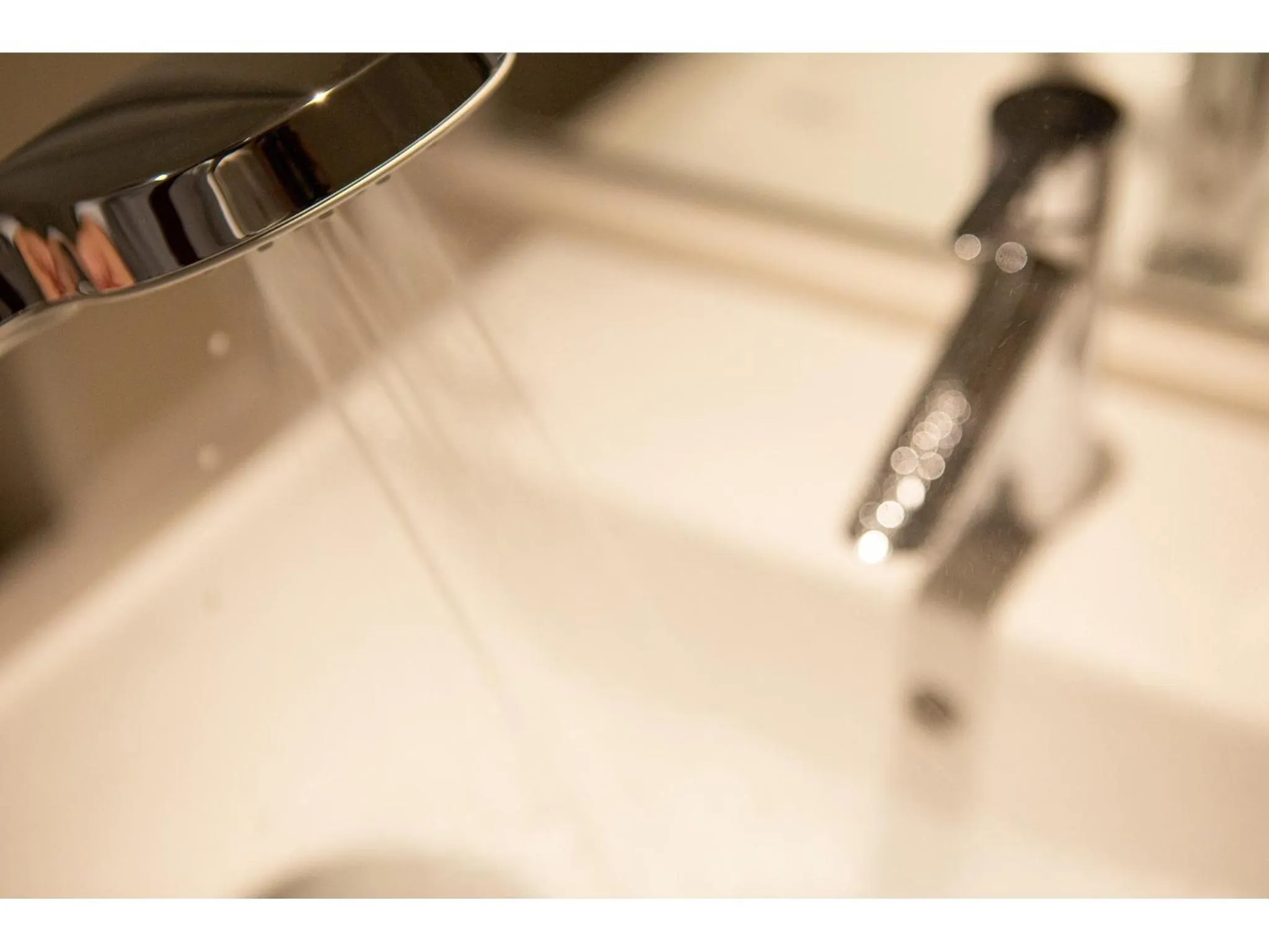 Shower in Place Hotel Ascot