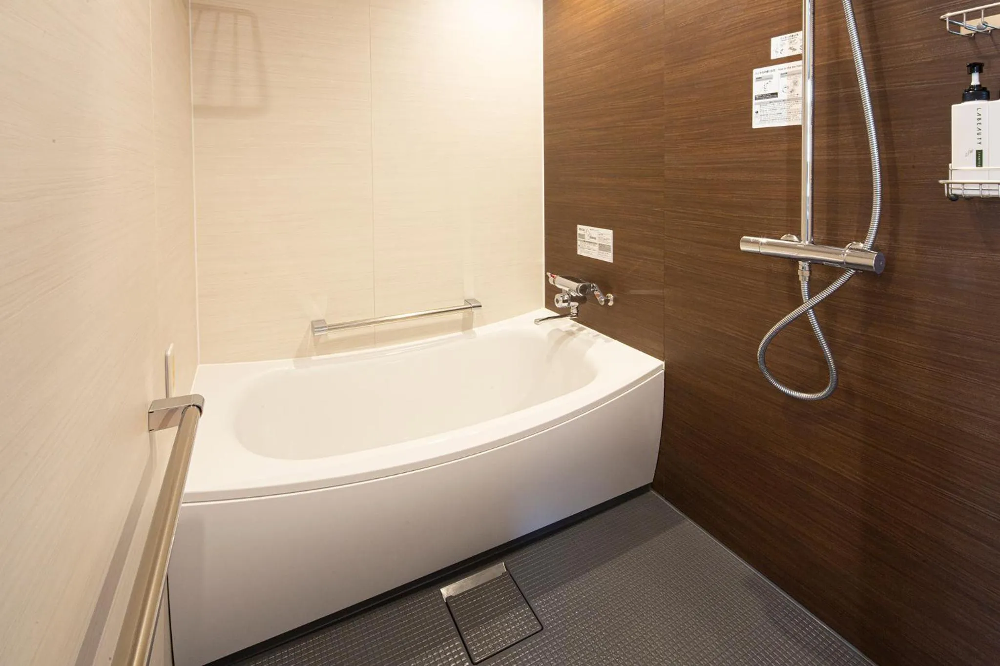 Bathroom in Place Hotel Ascot