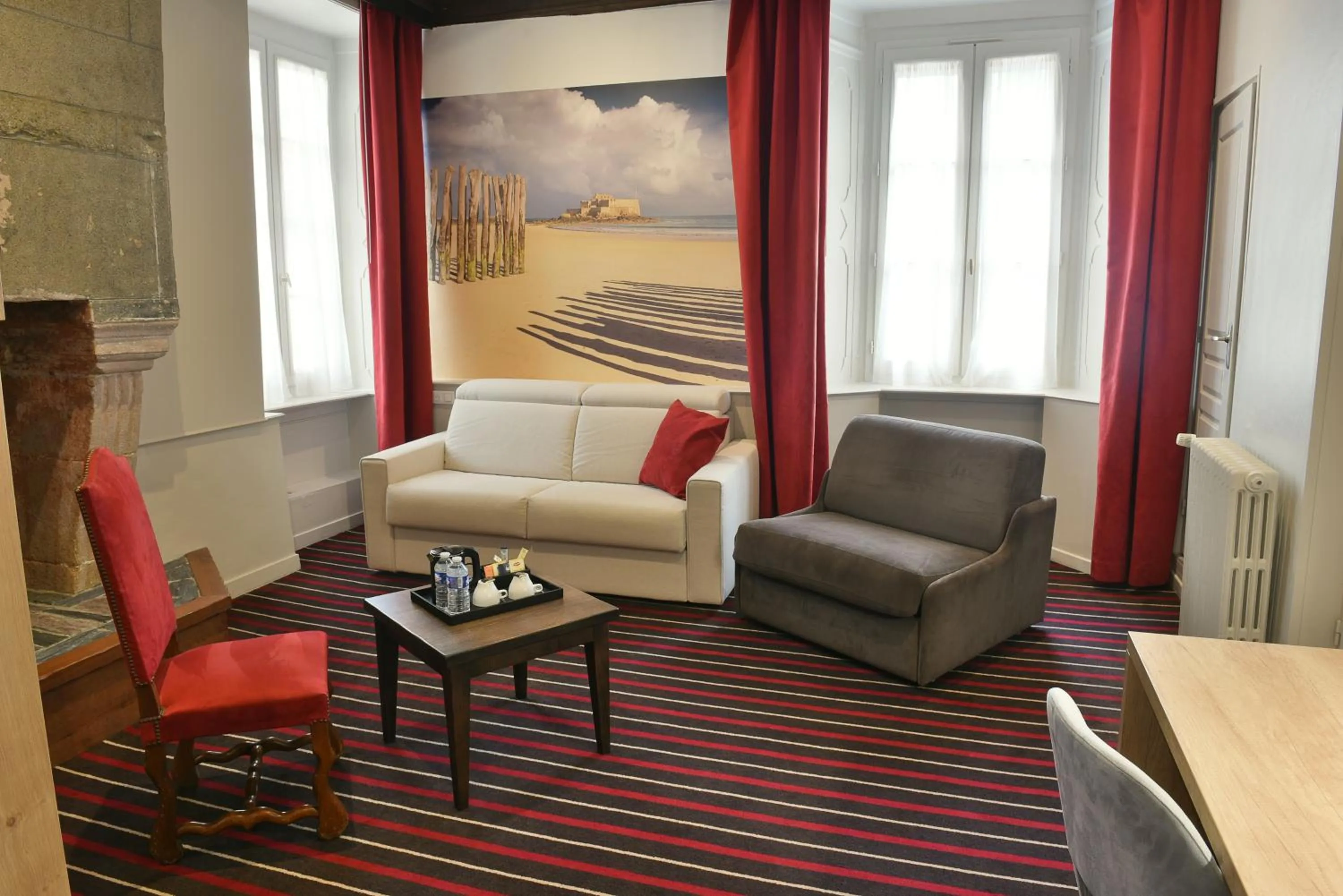 Coffee/tea facilities in Hotel De L'univers