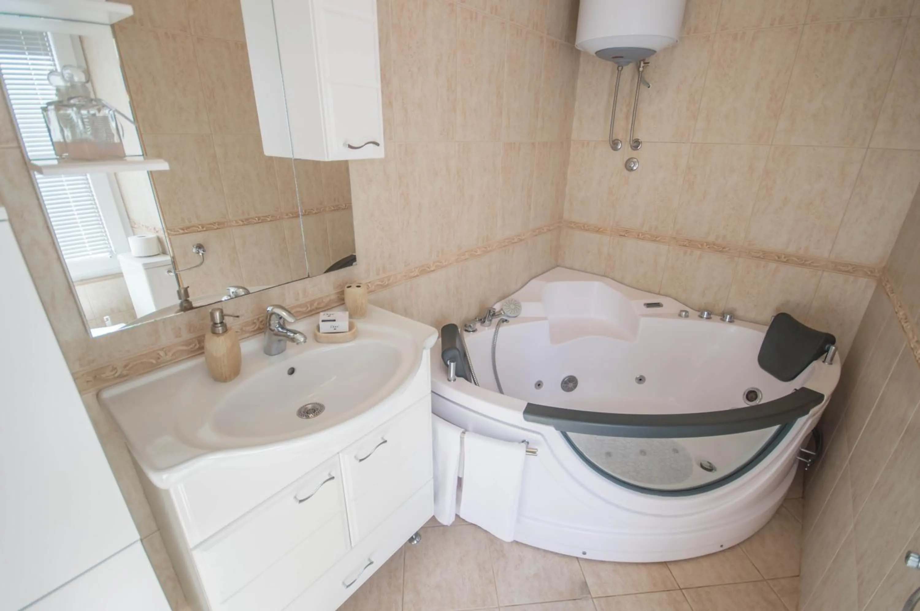 Shower in Apartment Kula Đurišić
