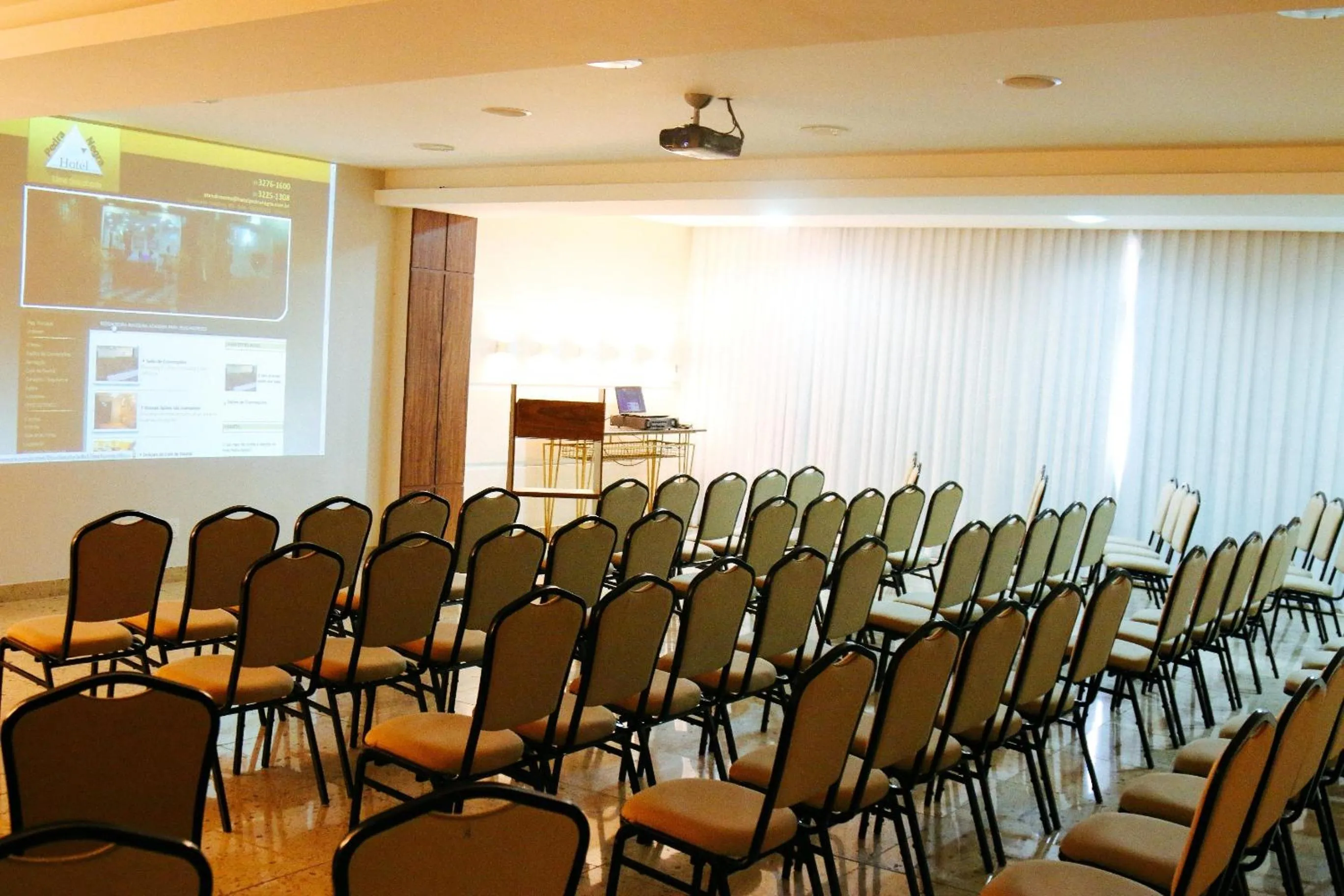 Business facilities in Hotel Pedra Negra Gov. Valadares