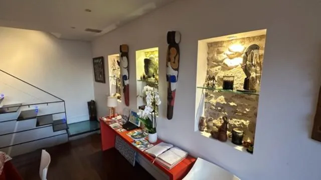 Living room in La LUNA of MARSEILLE - VILLA D'ARCHITECTE B&B