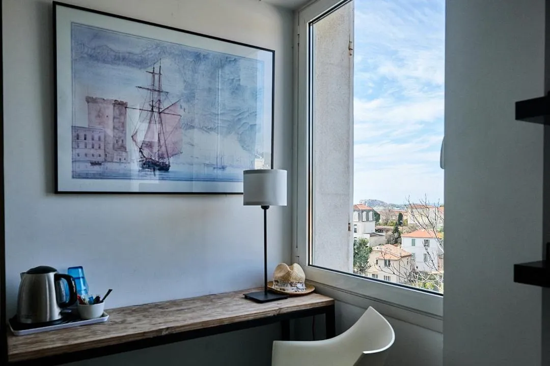 La LUNA of MARSEILLE - VILLA D'ARCHITECTE B&B