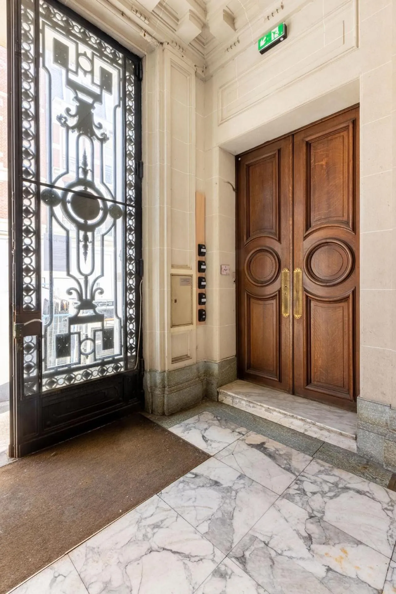 Lobby or reception in Au Chat Qui Dort Lille - Thiers