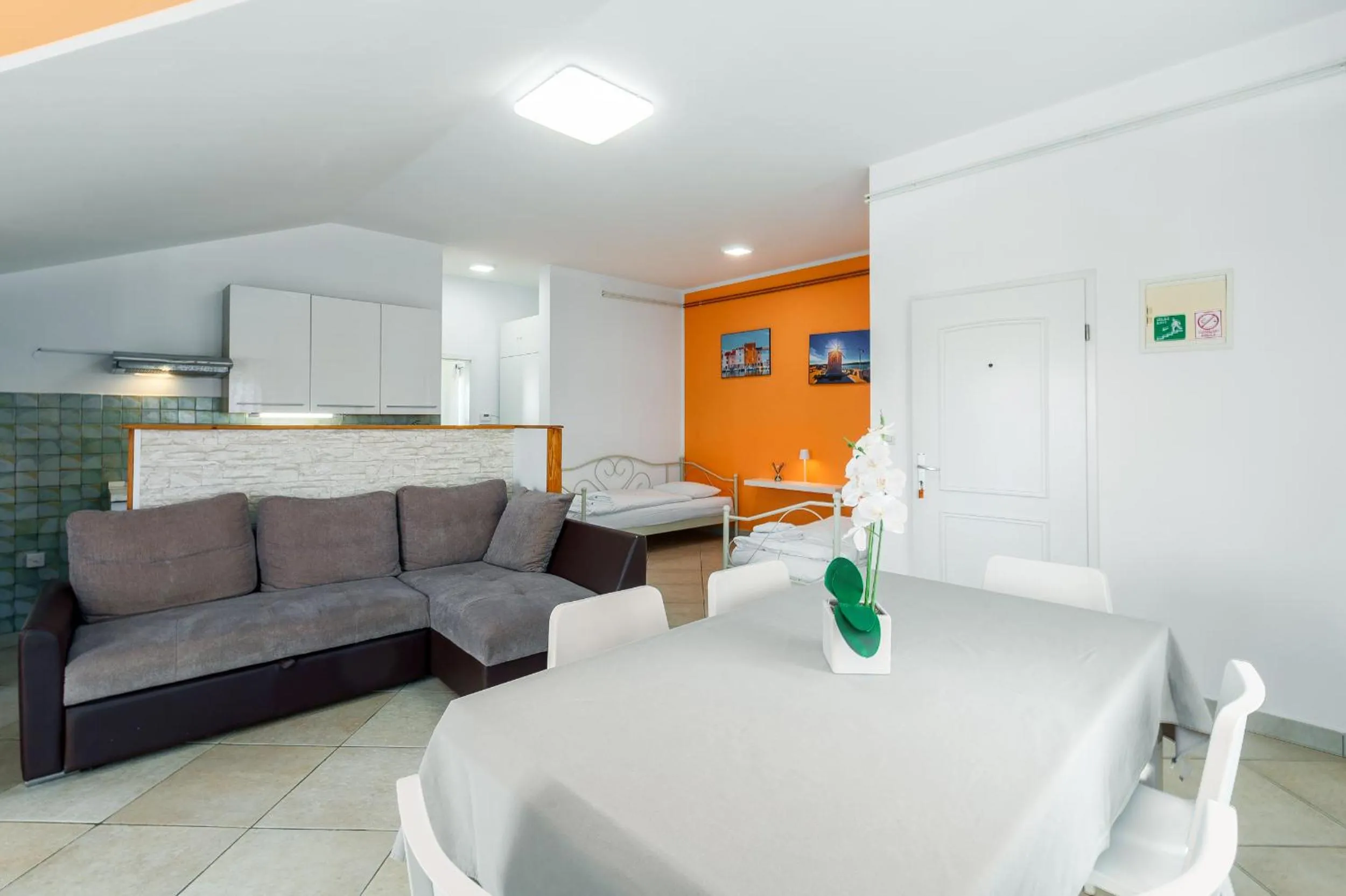 One-Bedroom Apartment (5 Adults) in Trbović Apartments Peaceful stay with Free Parking, Pet-Friendly, and Bike Storage in Umag