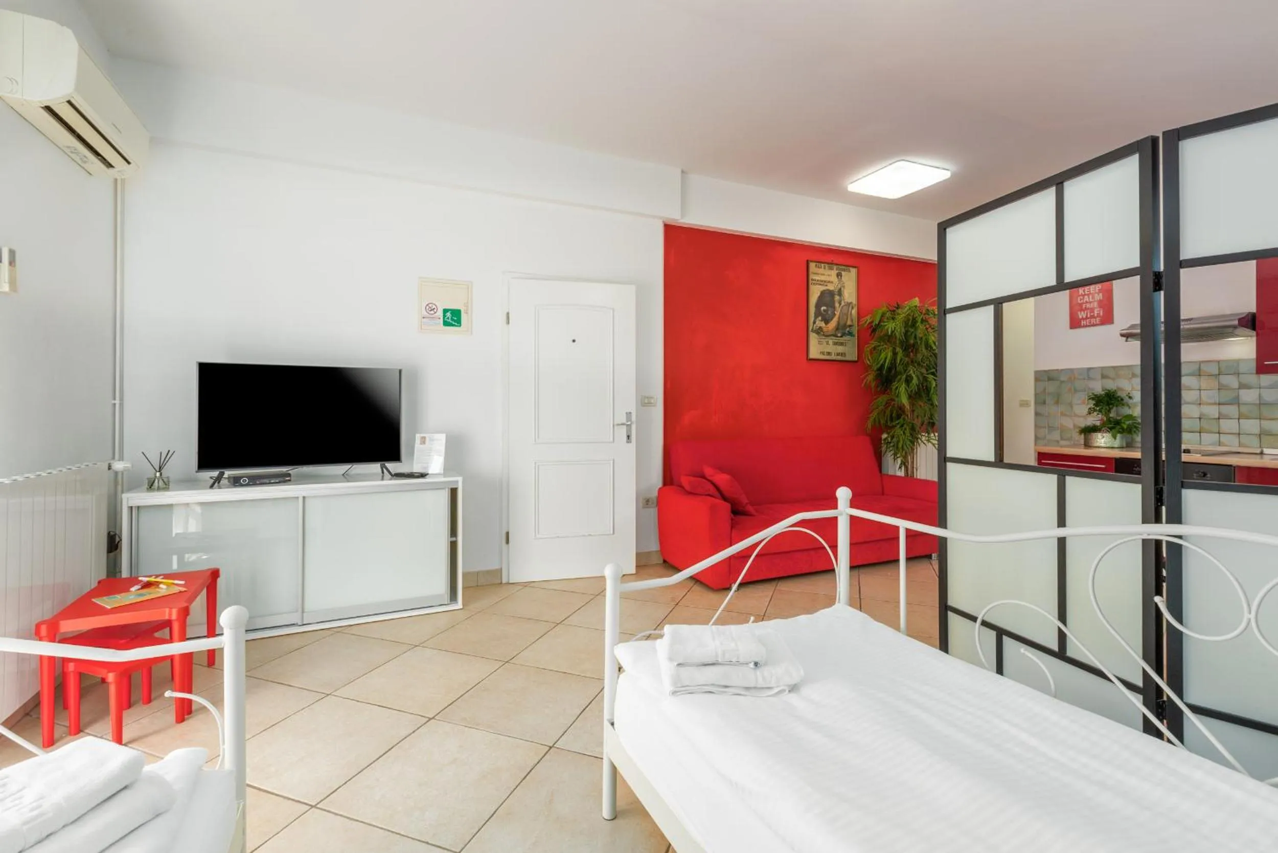Bed in Trbović Apartments Peaceful stay with Free Parking, Pet-Friendly, and Bike Storage in Umag