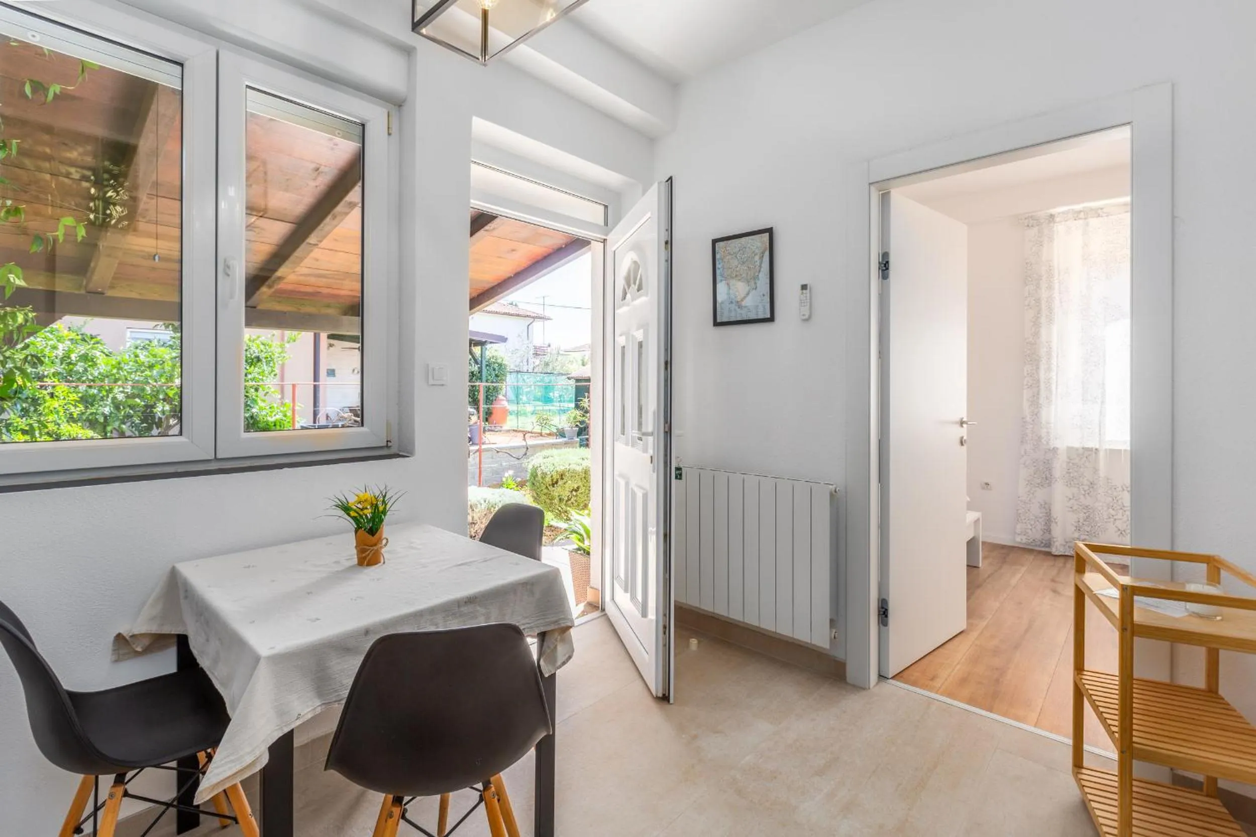Kitchen or kitchenette in Trbović Apartments Peaceful stay with Free Parking, Pet-Friendly, and Bike Storage in Umag