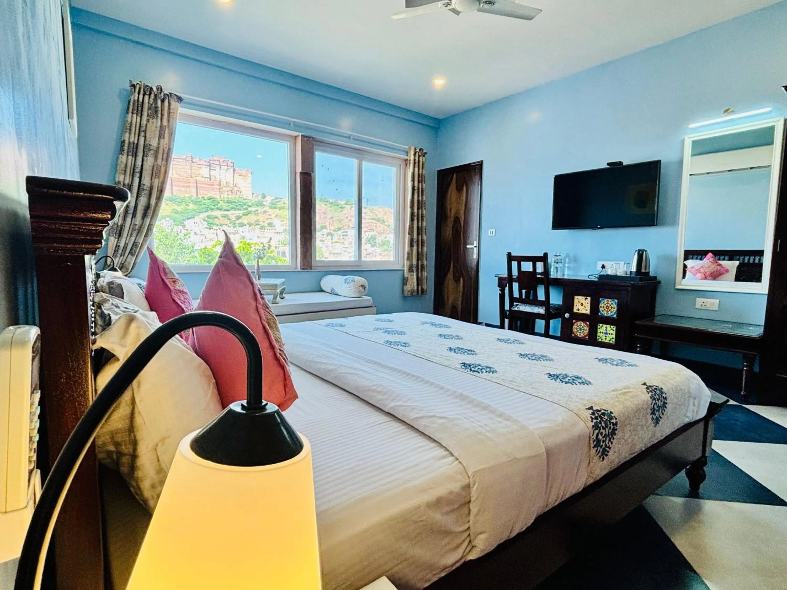 Bedroom, Bed in Kankariya Heritage