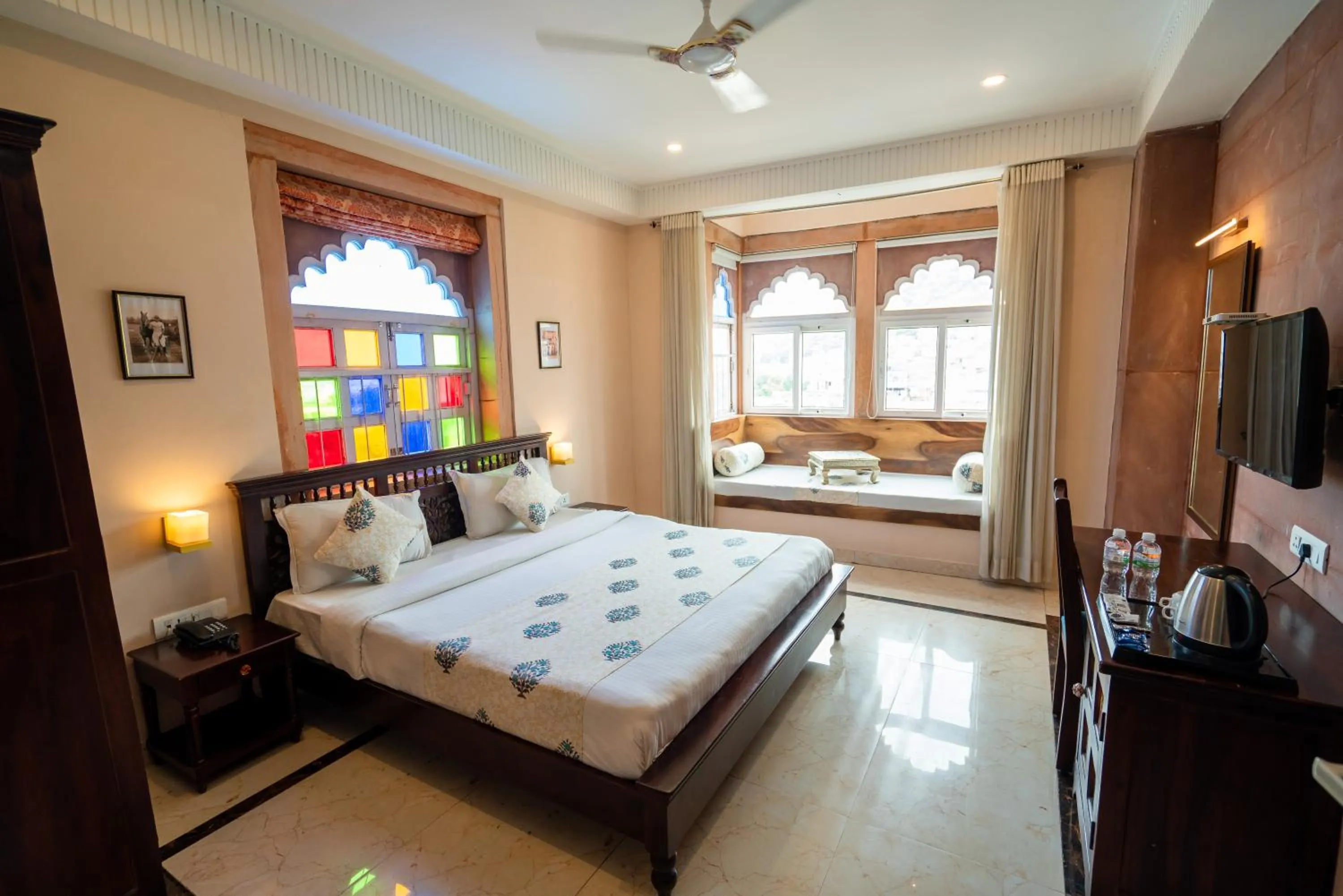 Bed in Kankariya Heritage