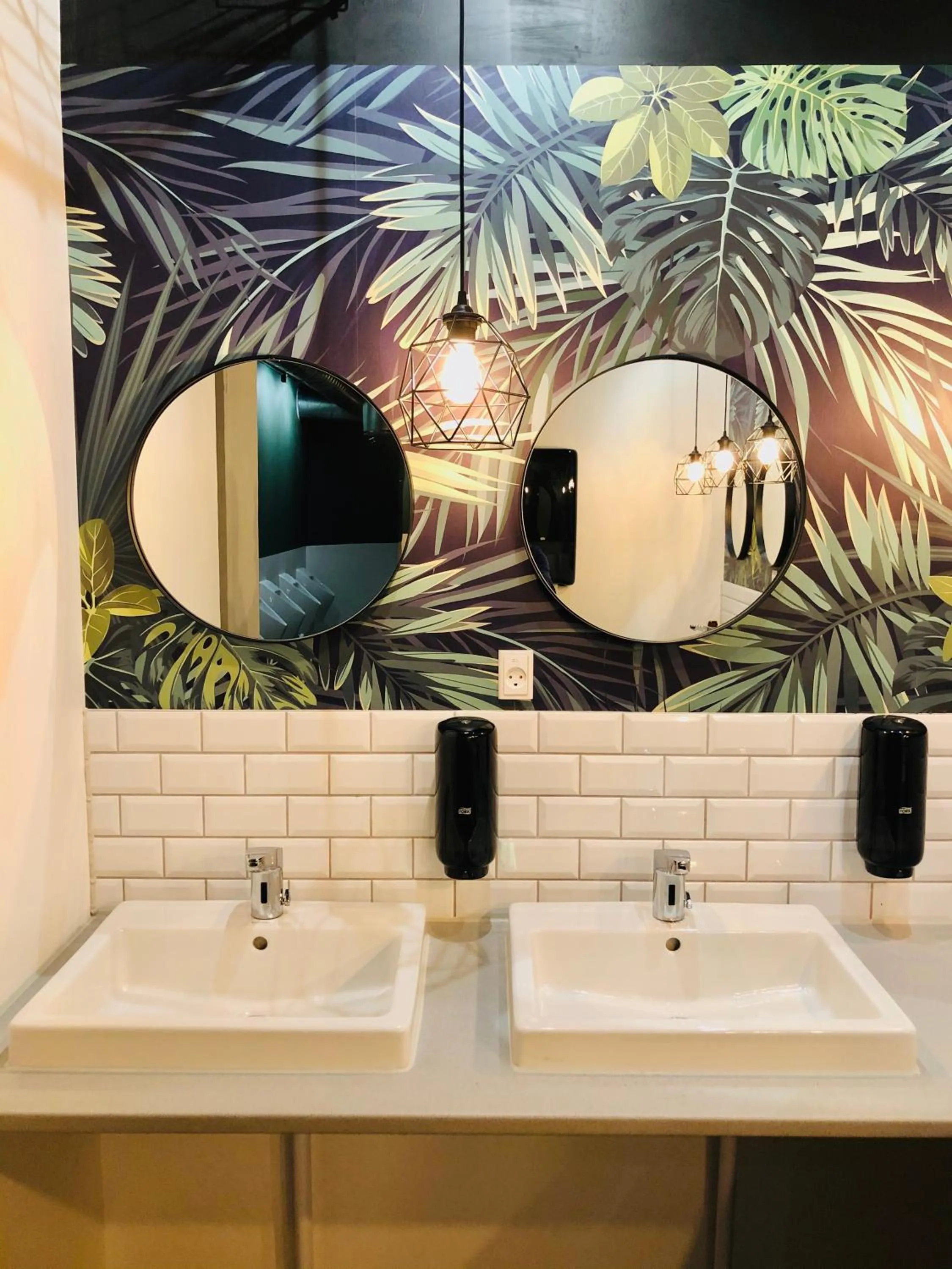 Bathroom in Urban Camper Hostel & Bar