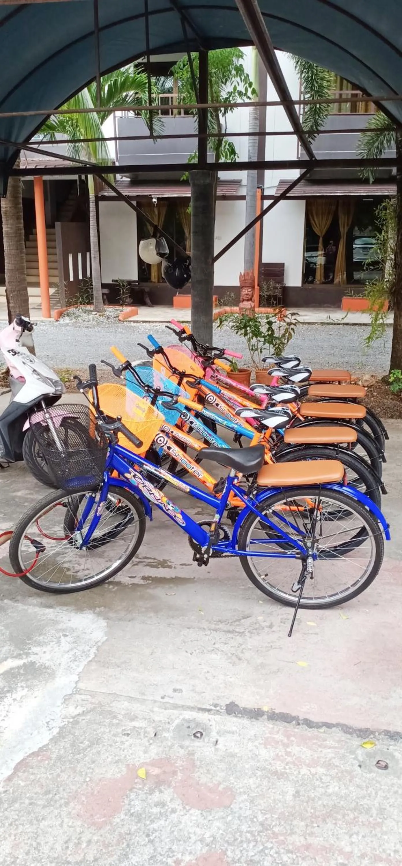 Cycling in Banyan Resort Bangsaen