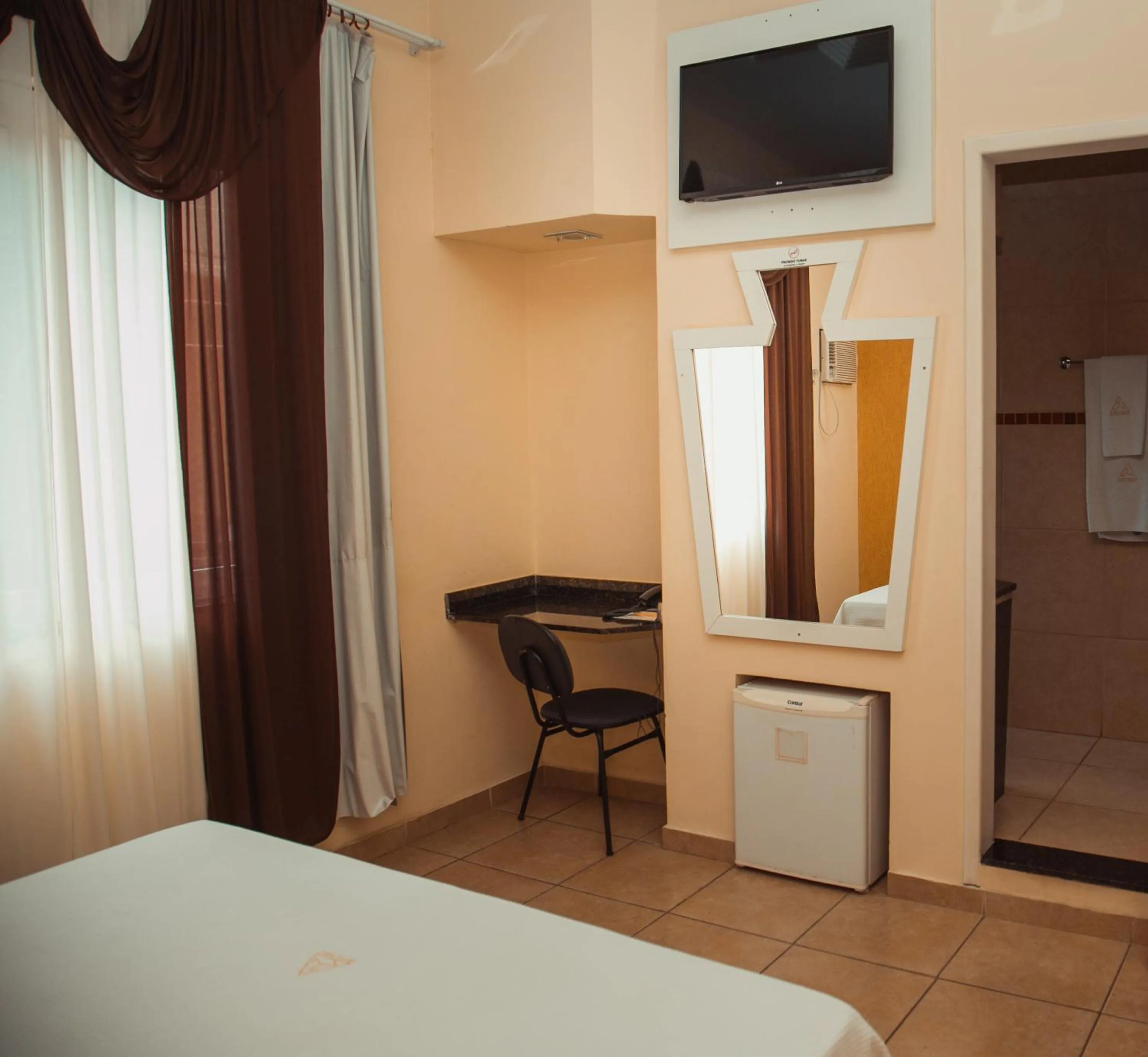 Bedroom, Bed in Hotel Meri Conselheiro Lafaiete