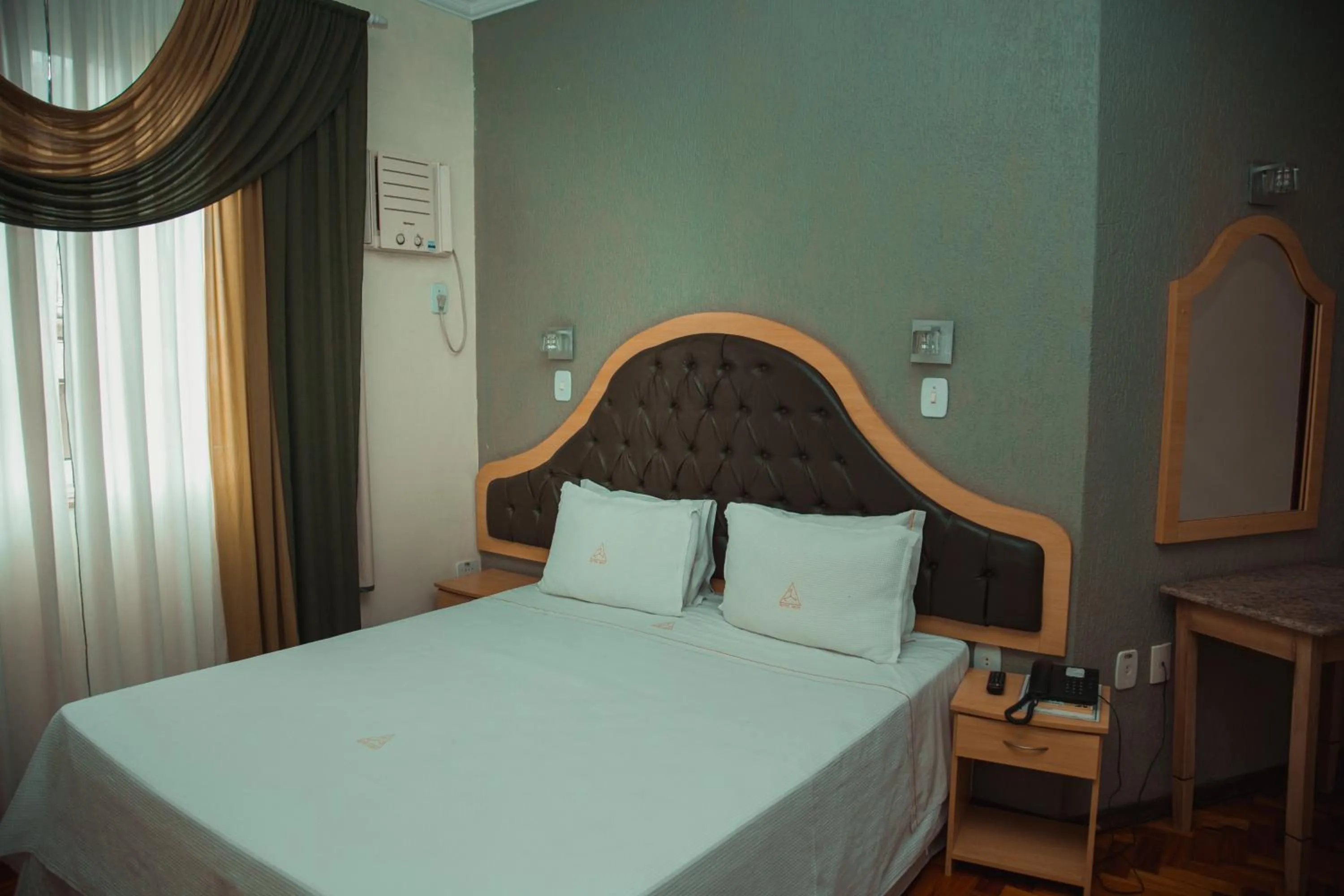 Photo of the whole room, Bed in Hotel Meri Conselheiro Lafaiete