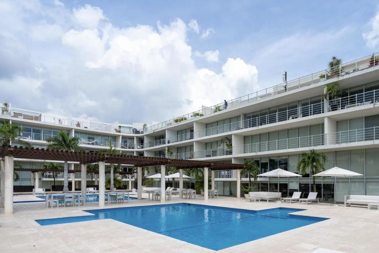 Day in Magia Beachside Apartment by BVR