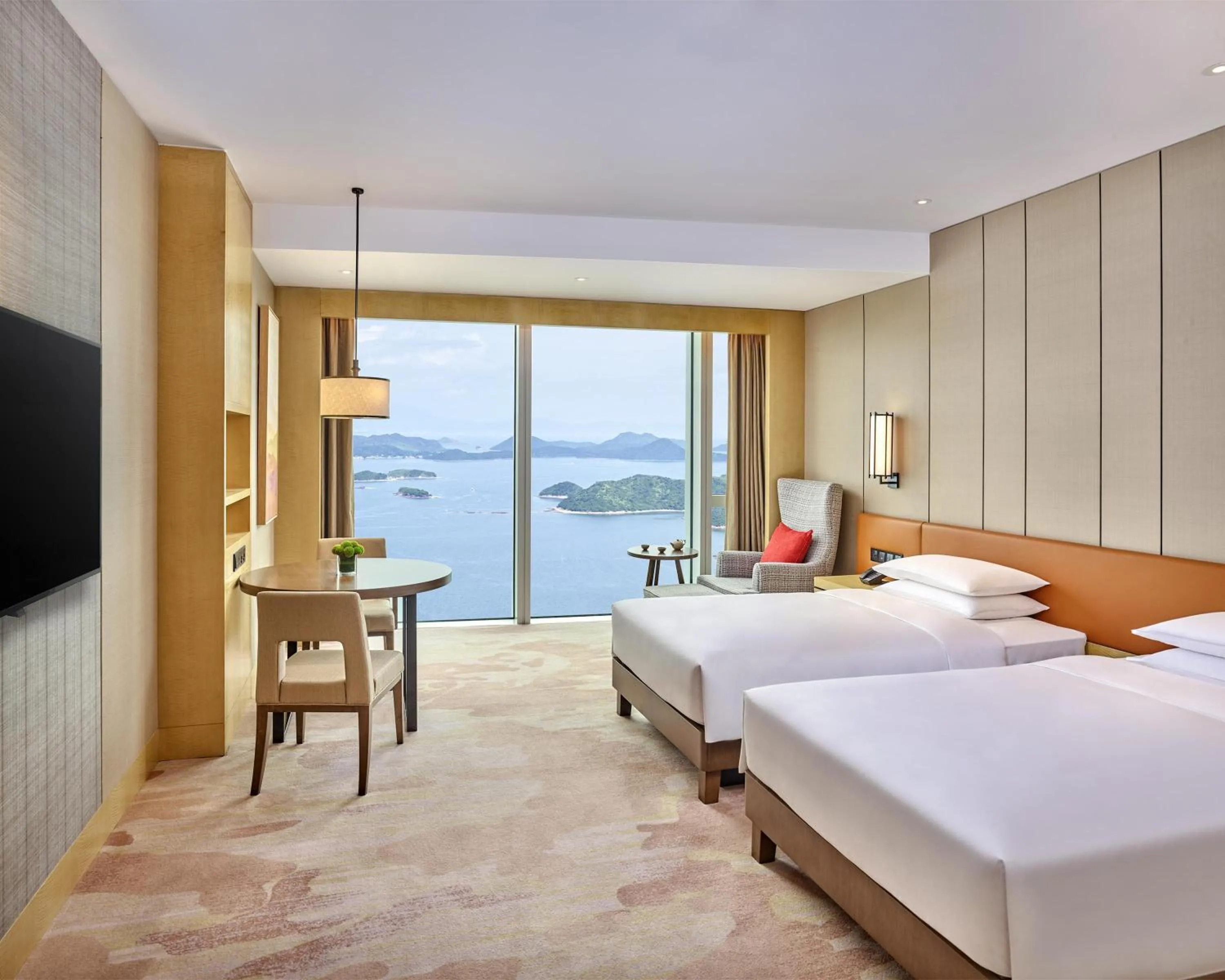 Bedroom, Bed in Hyatt Regency Shenzhen Yantian