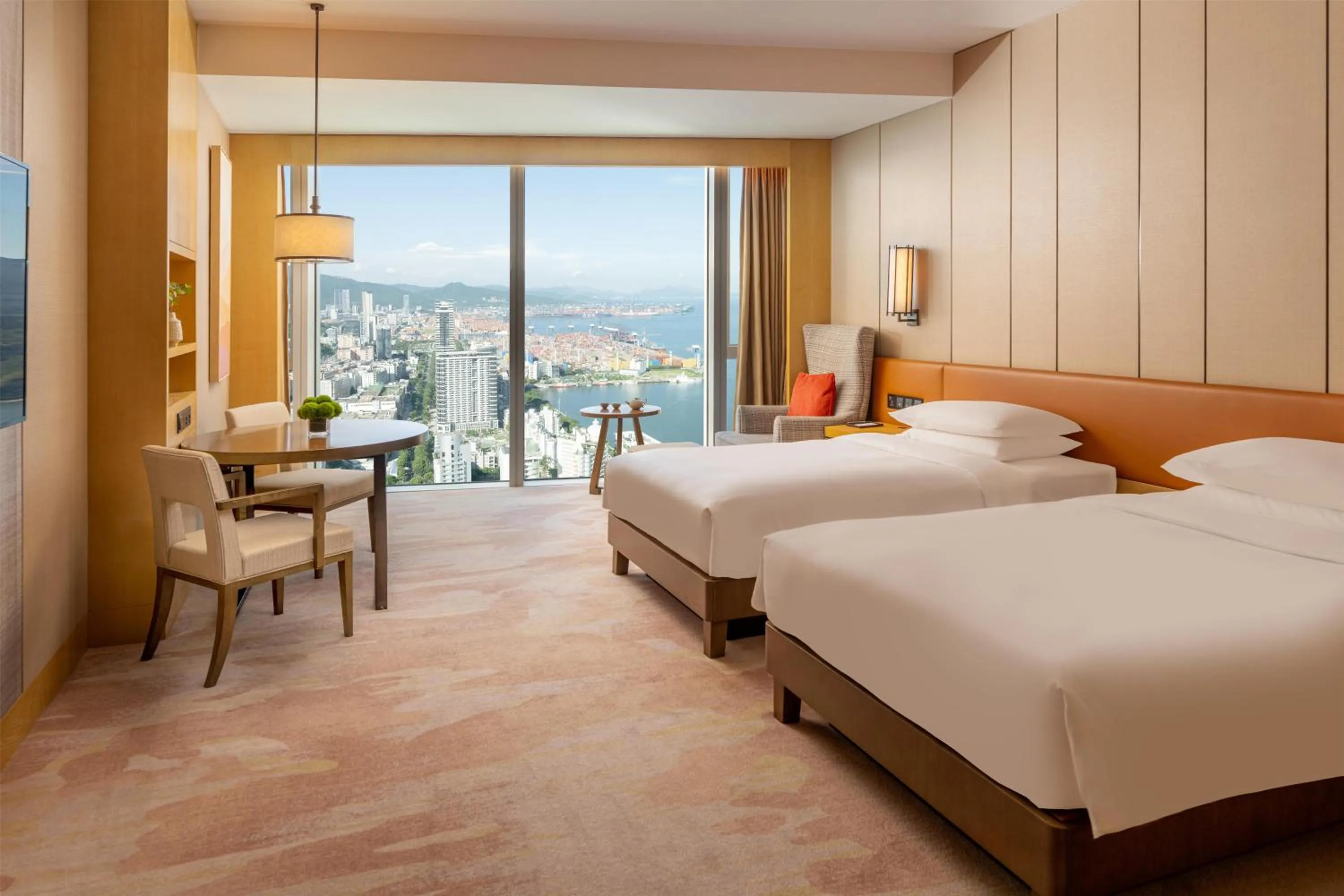 Bedroom, Bed in Hyatt Regency Shenzhen Yantian