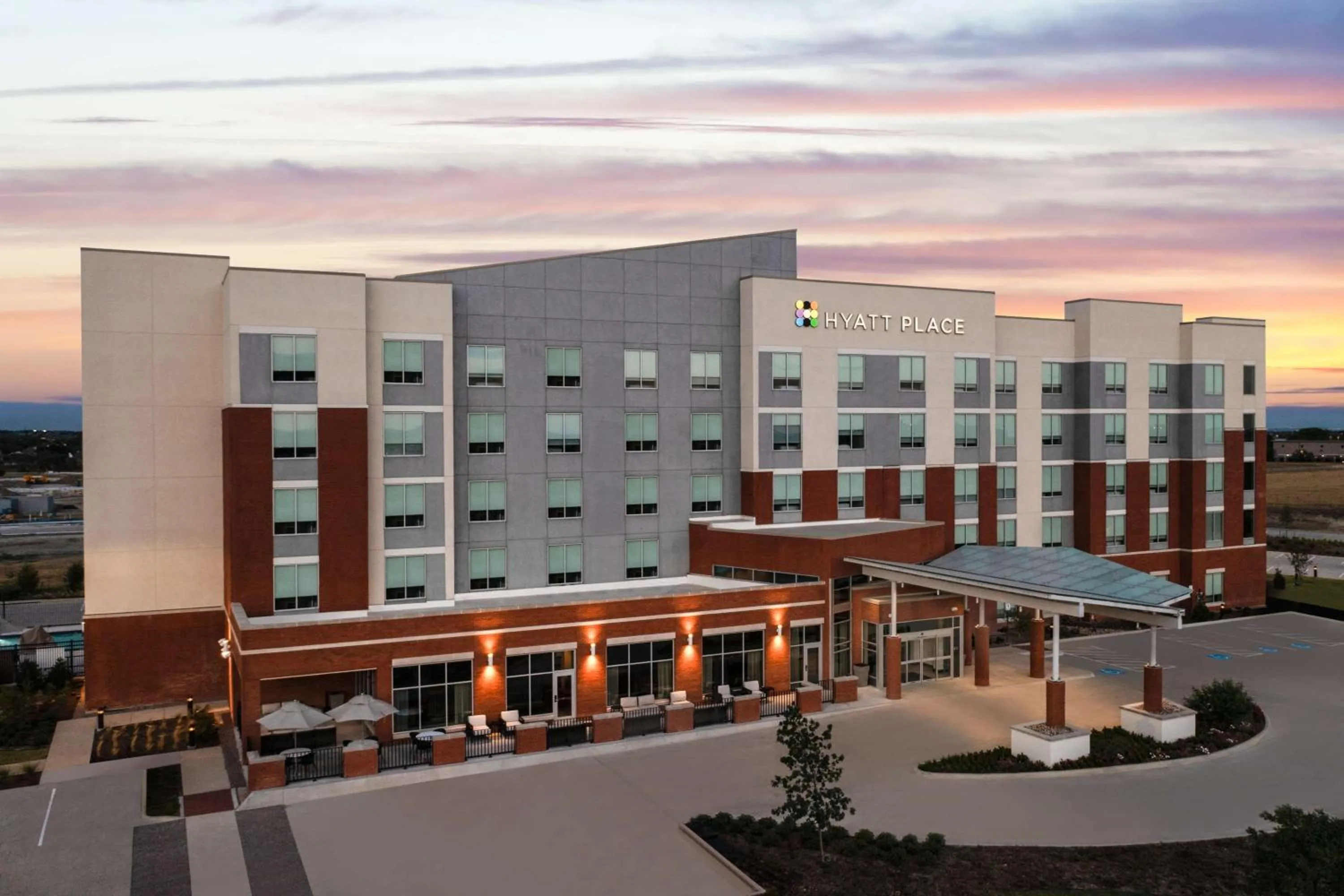 Property building in Hyatt Place Fort Worth-Alliance Town Center