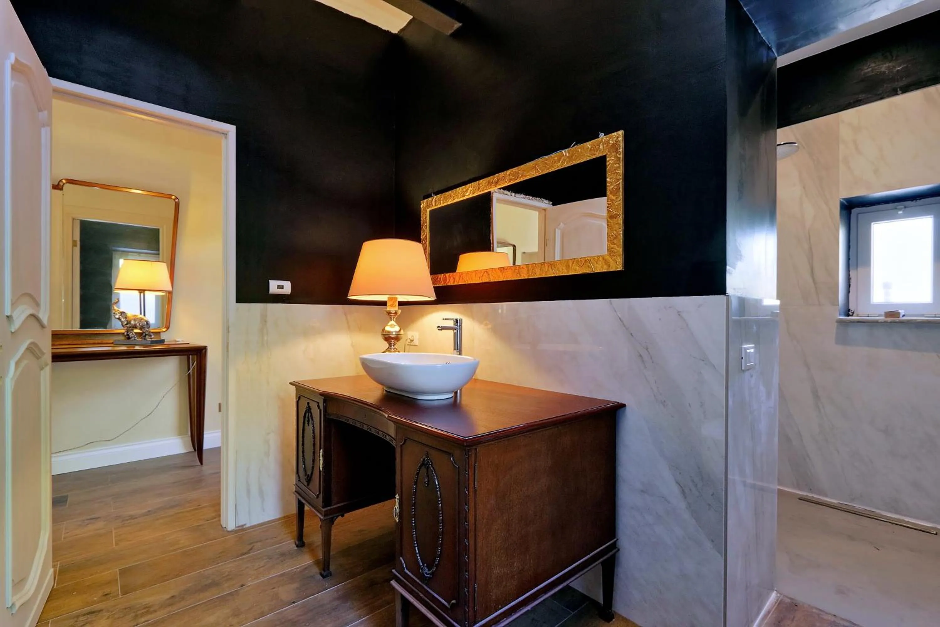 Shower, Bed in Tenuta Lisetta