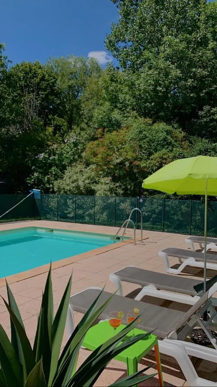 Golf Hotel Colvert - Room Service Disponible