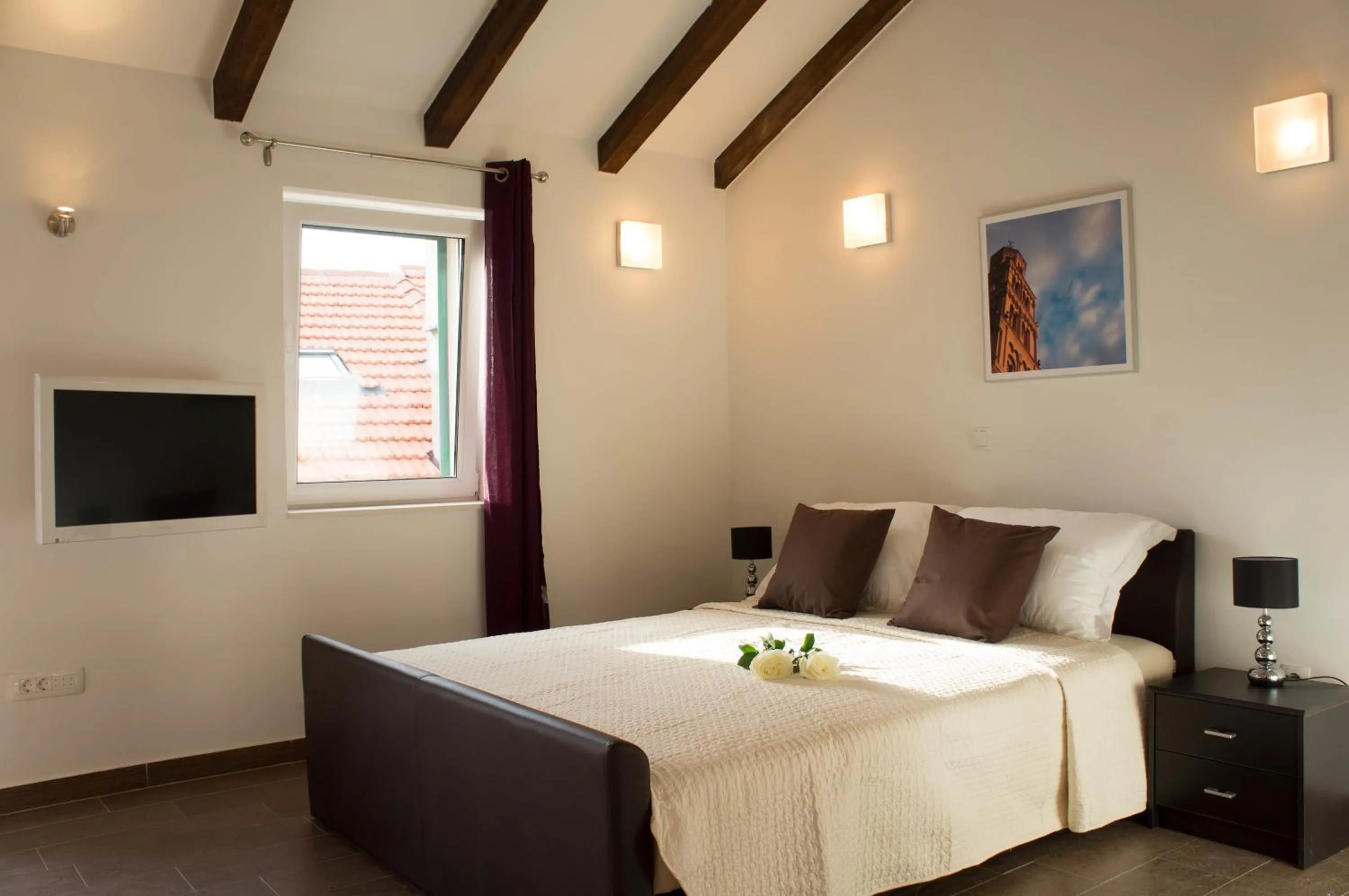 Bed in Split Allure Apartments