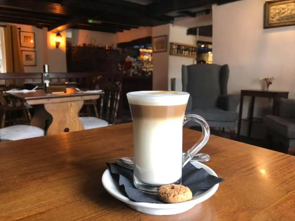 Drinks in The Griffin Llyswen