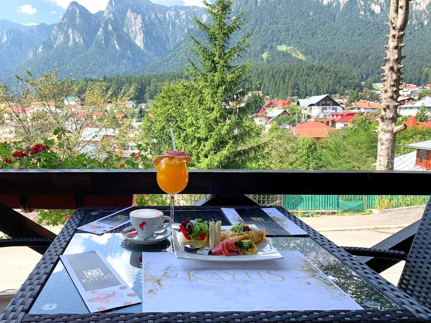 Food and drinks in Kayus