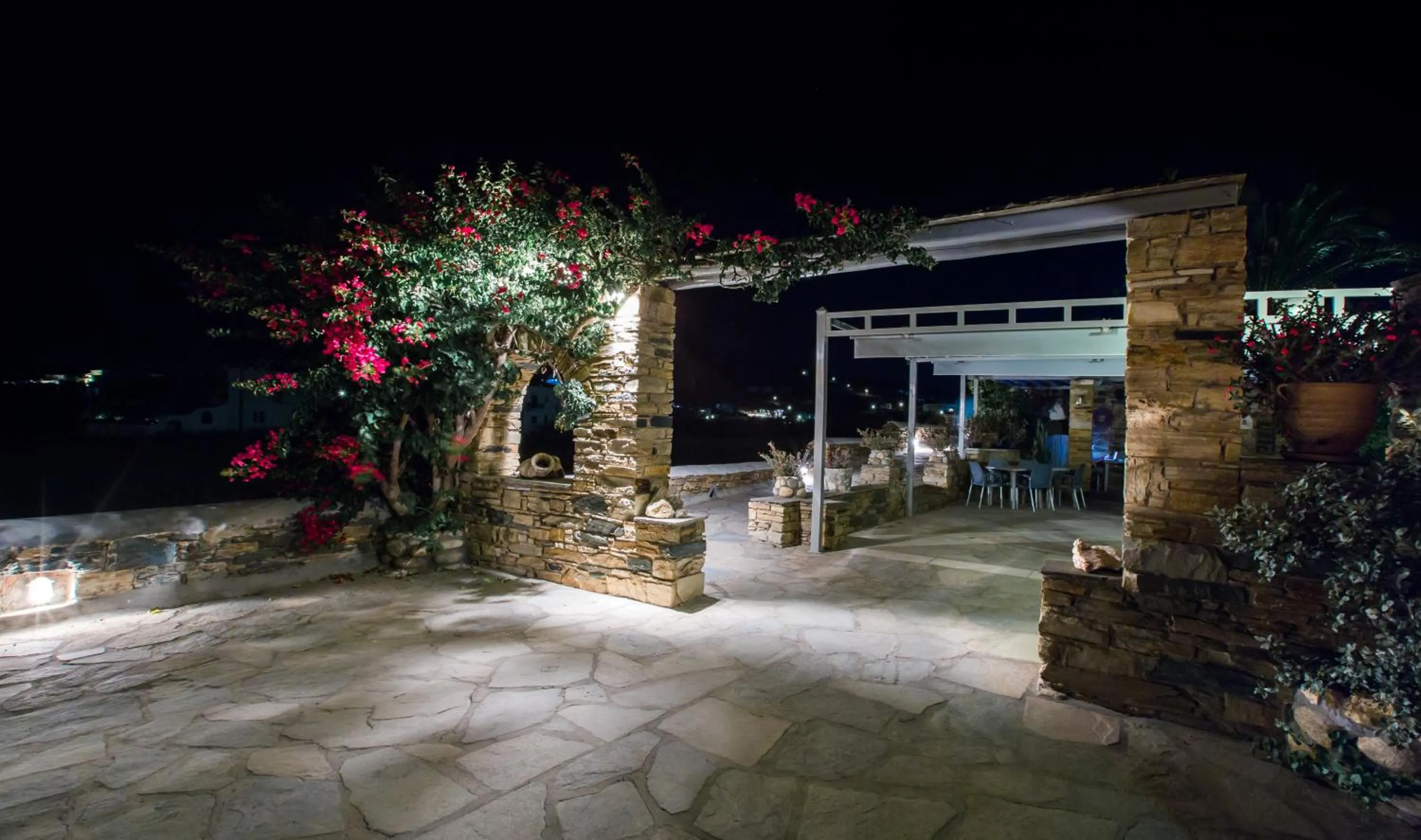 Restaurant/places to eat in Byzantio Beach Suites & Wellness