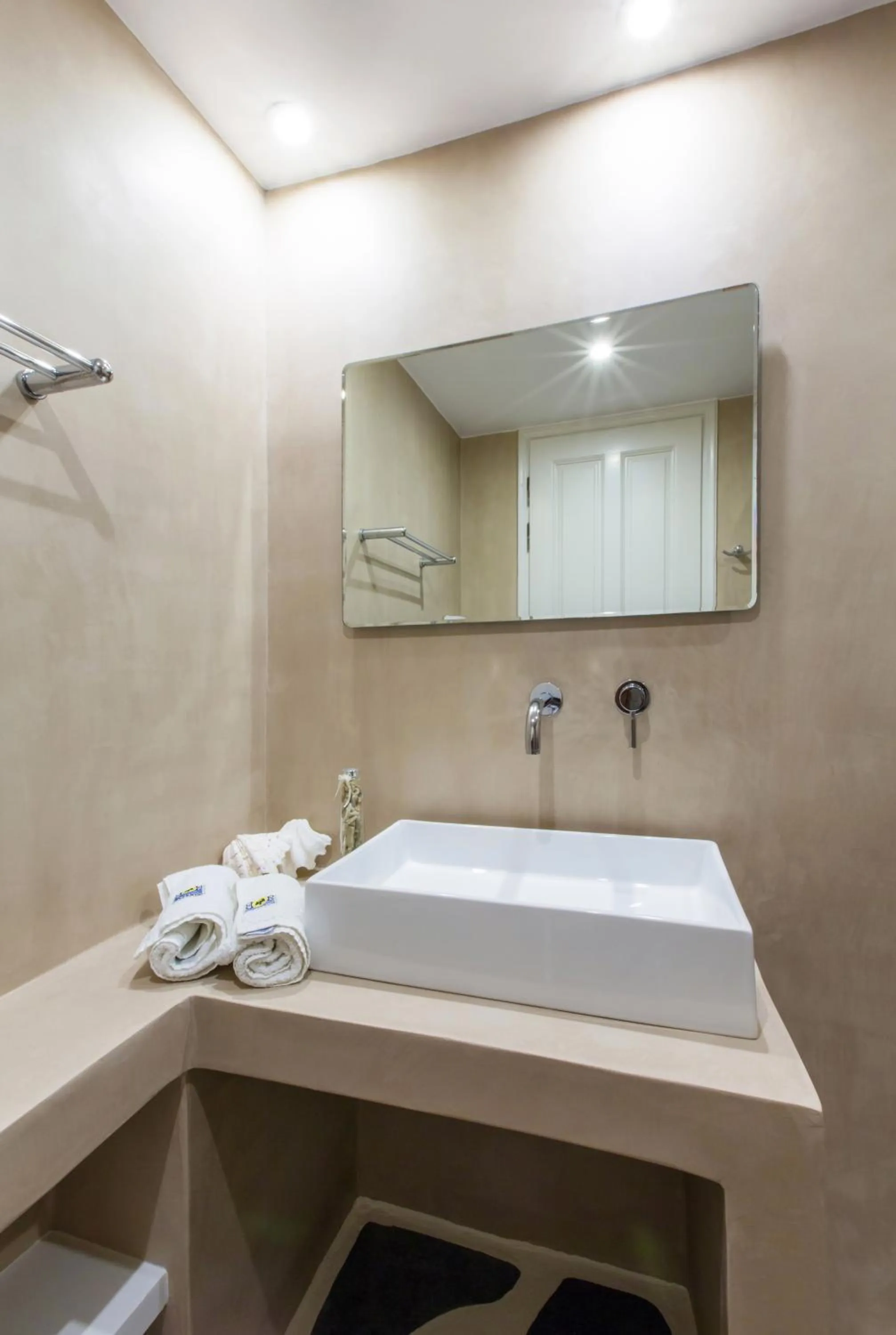 Bathroom in Byzantio Beach Suites & Wellness