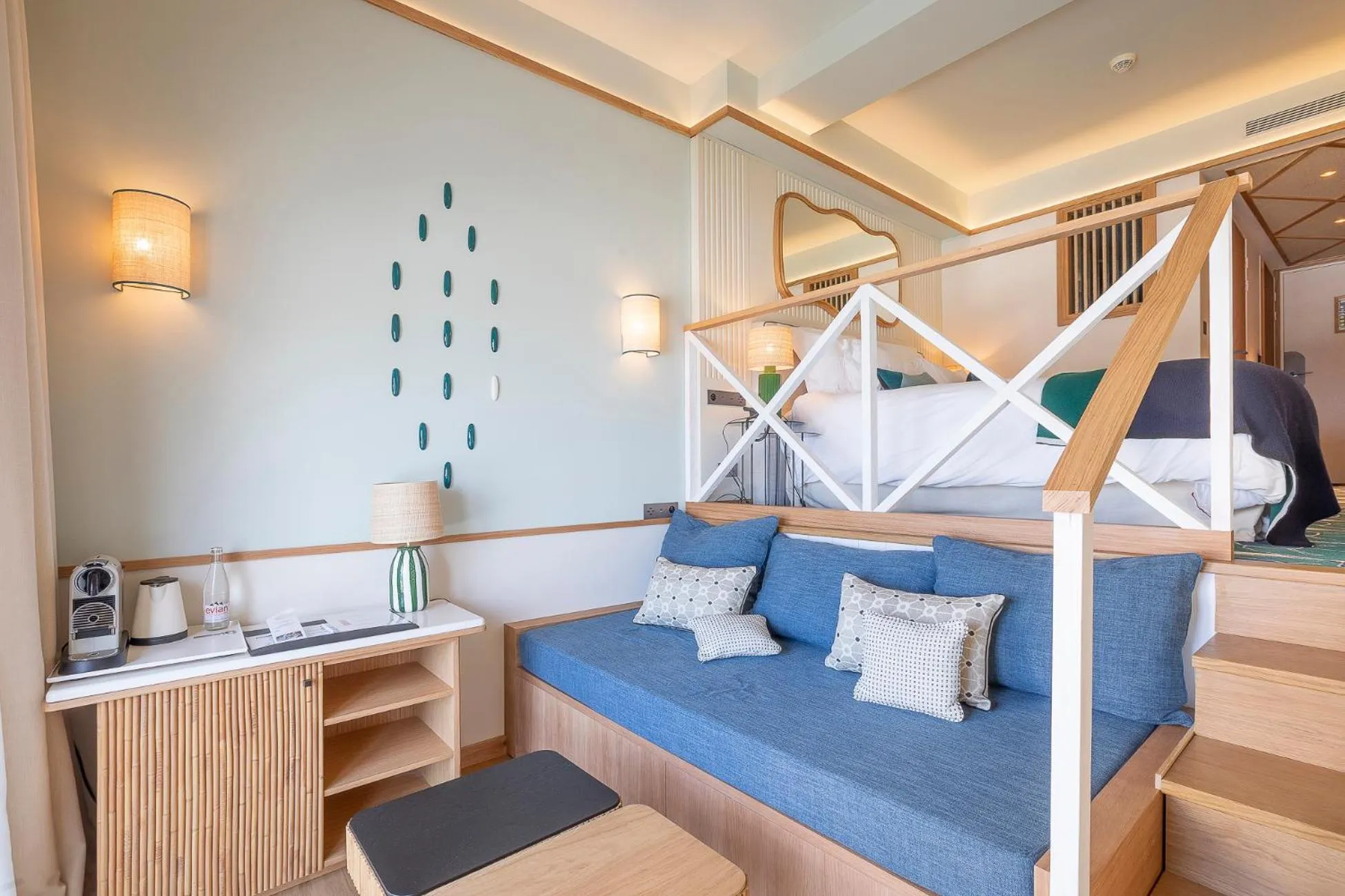 Bedroom, Bed in Hôtel Le Café de Paris