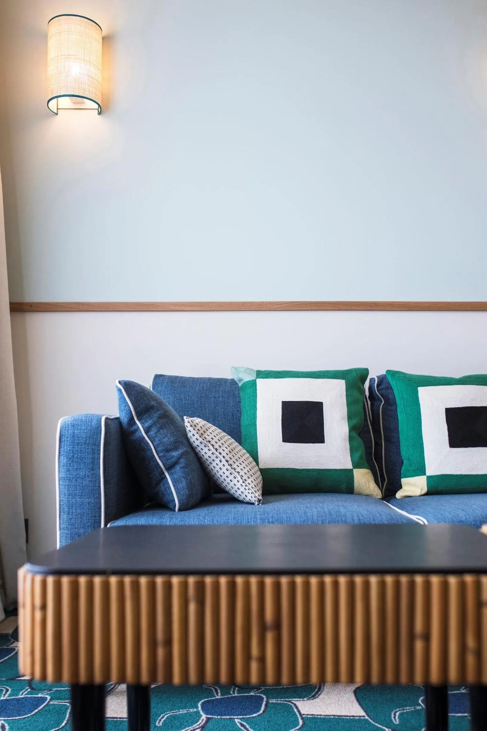 Bedroom in Hôtel Le Café de Paris
