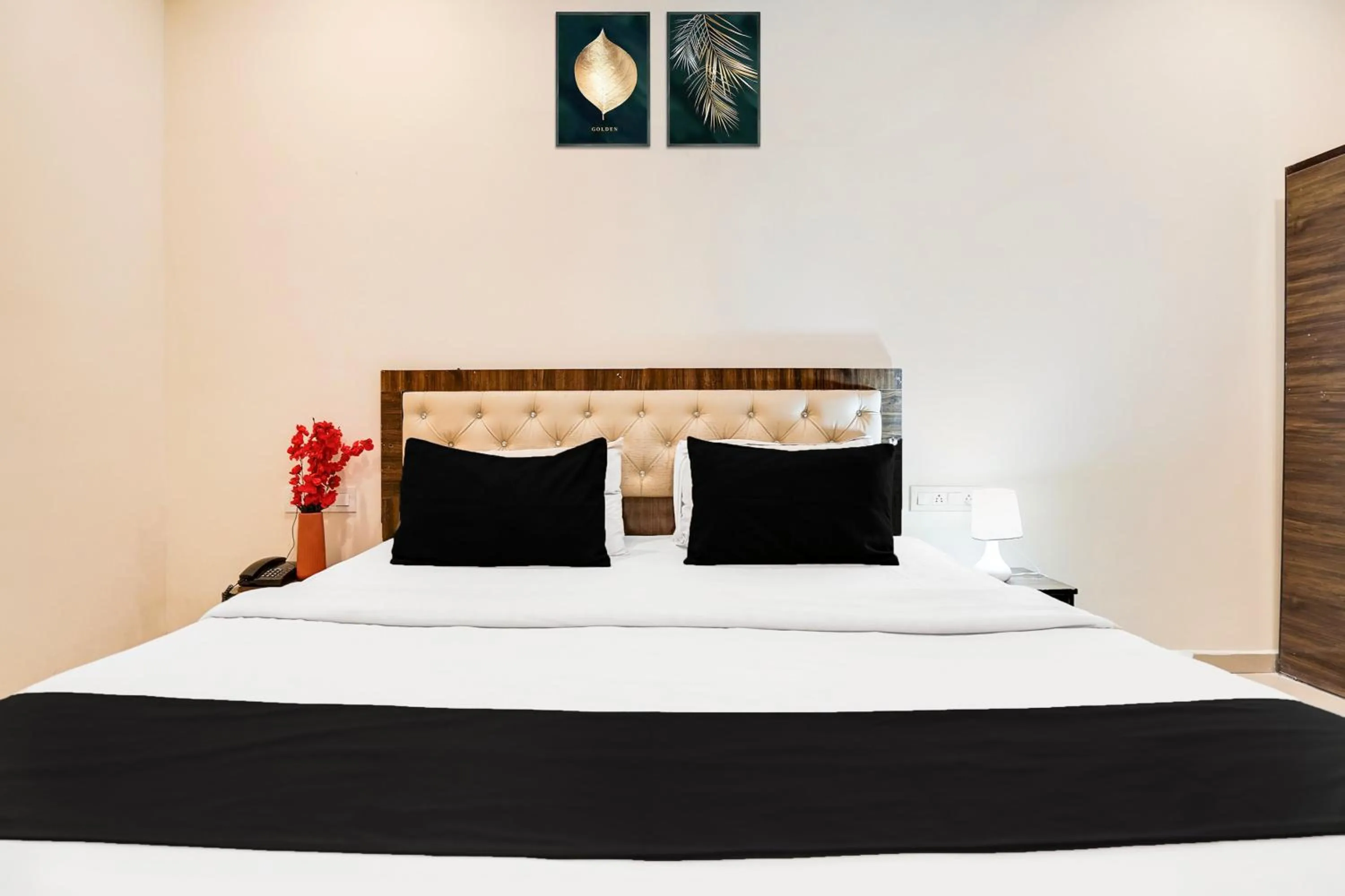 Bedroom, Bed in Hotel O Hingna Road Wanadongri