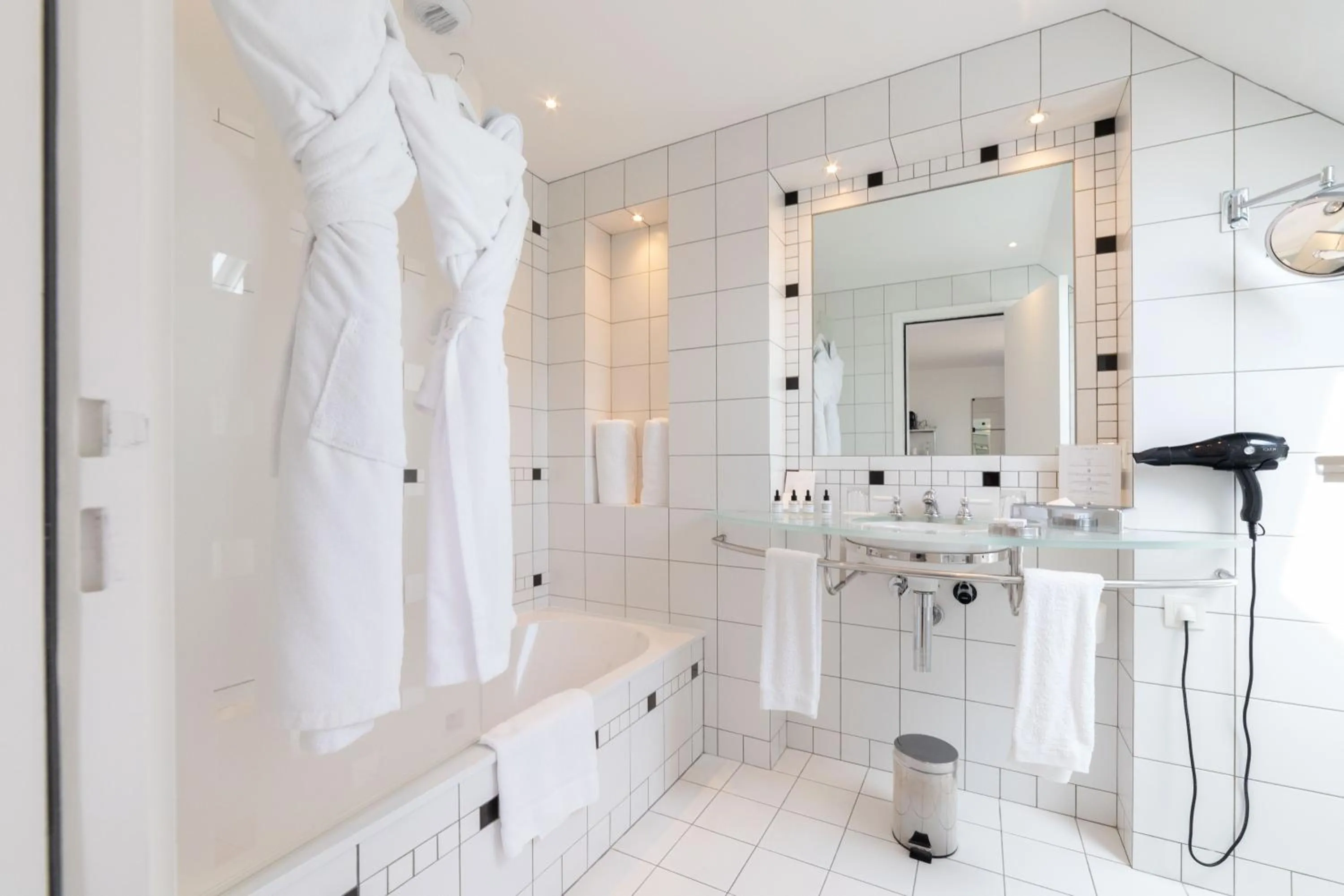 Bathroom in L'Agapa Hôtel - Spa Codage