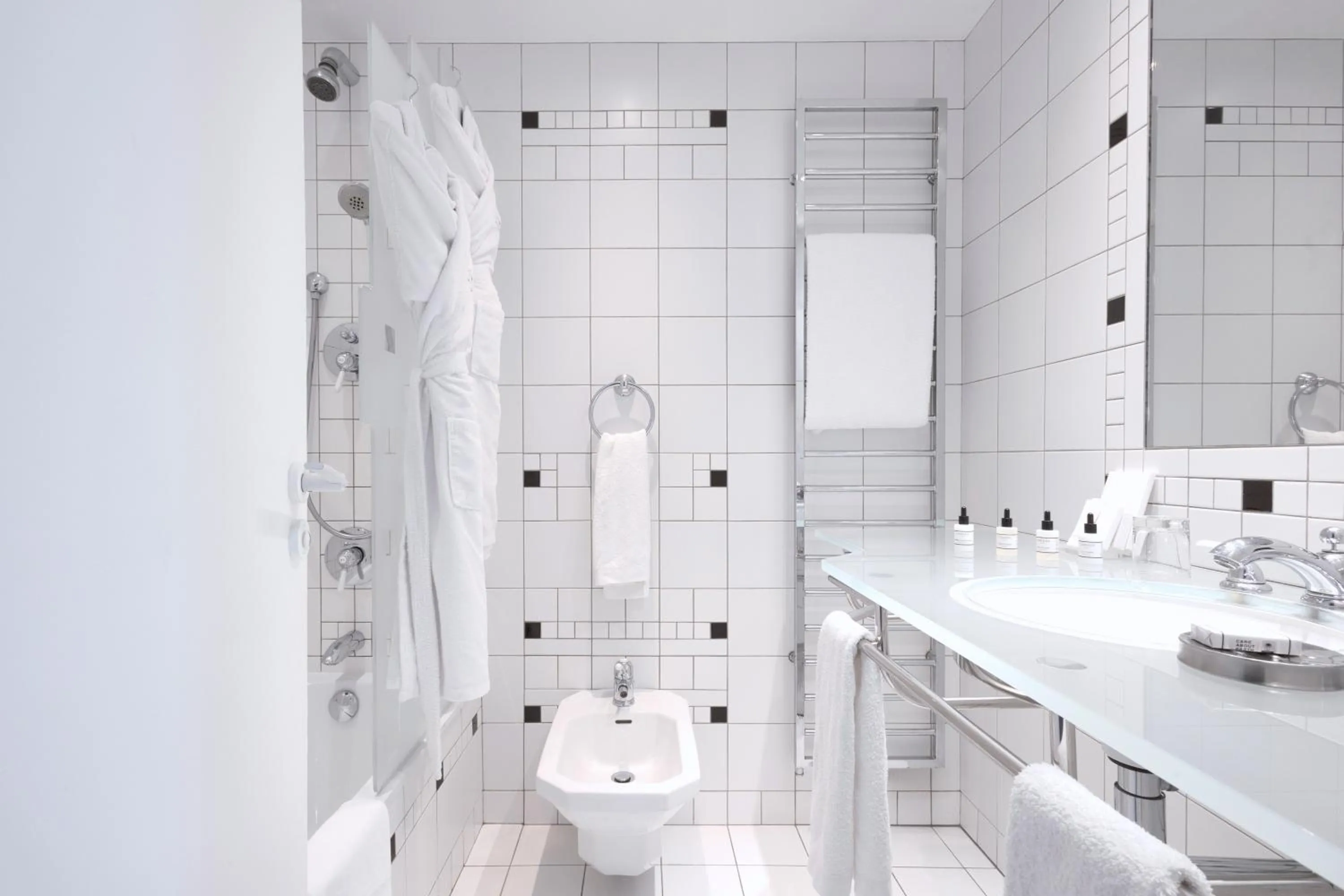 Bathroom in L'Agapa Hôtel - Spa Codage