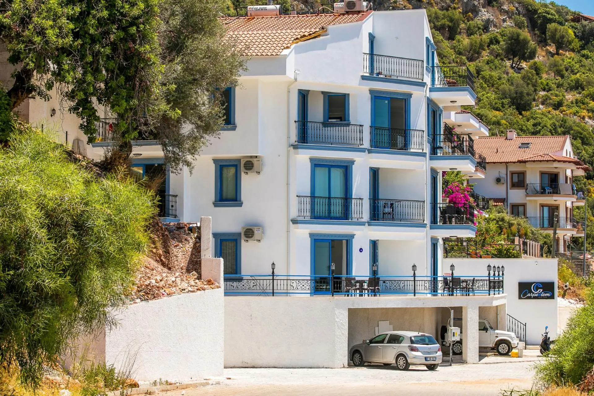 Property building in Carpediem Apart