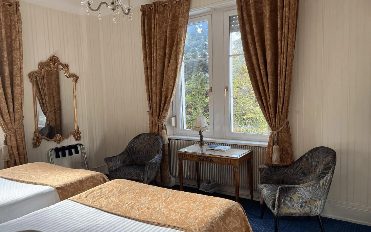 Bed in Hotel Restaurant Du Parc