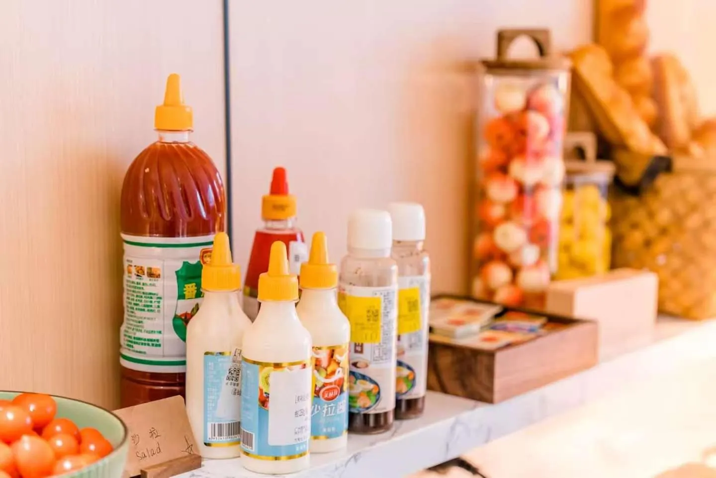 Restaurant/places to eat in WAIFIDEN Guangzhou Grand View Golden Palace Apartment