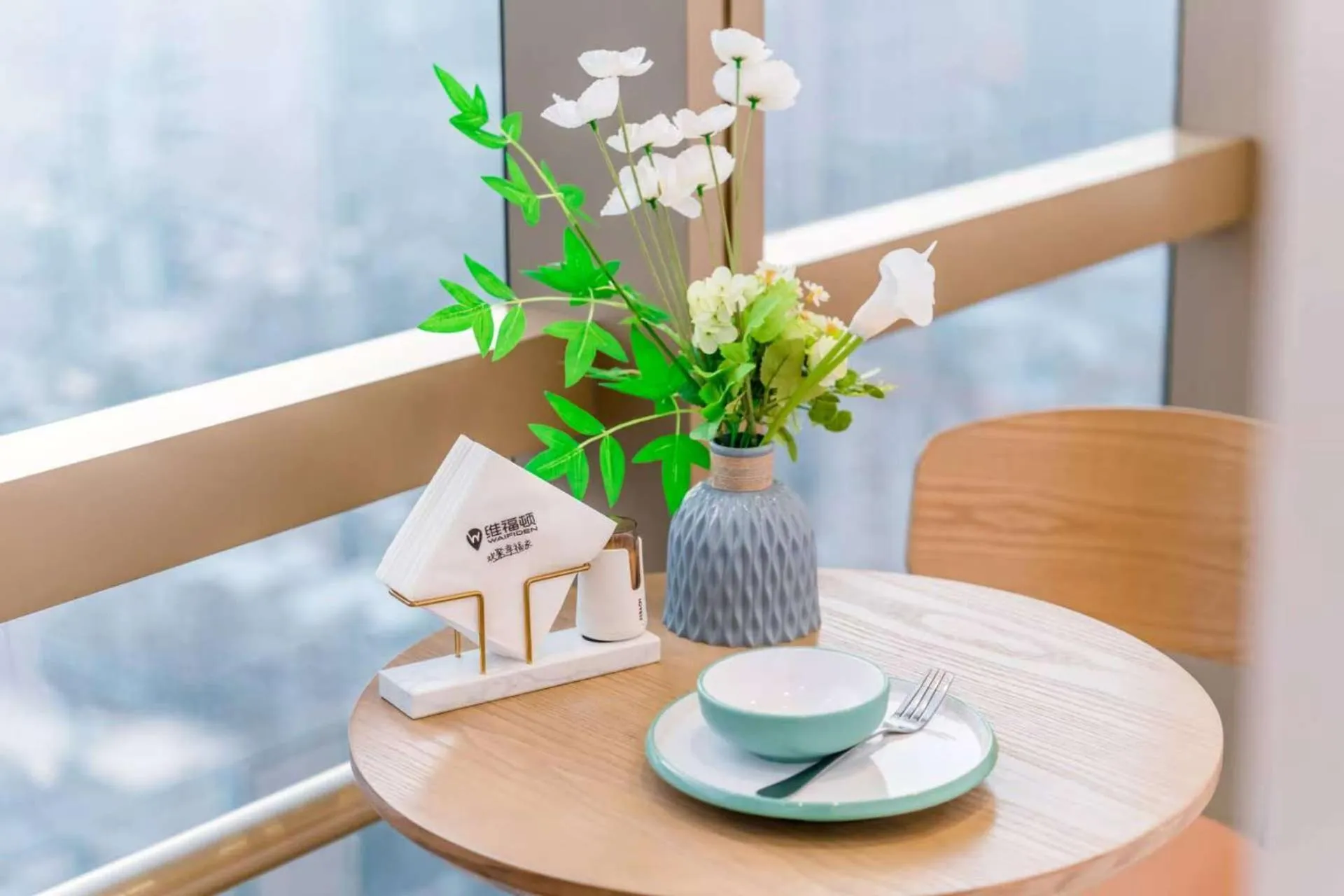 Restaurant/places to eat in WAIFIDEN Guangzhou Grand View Golden Palace Apartment