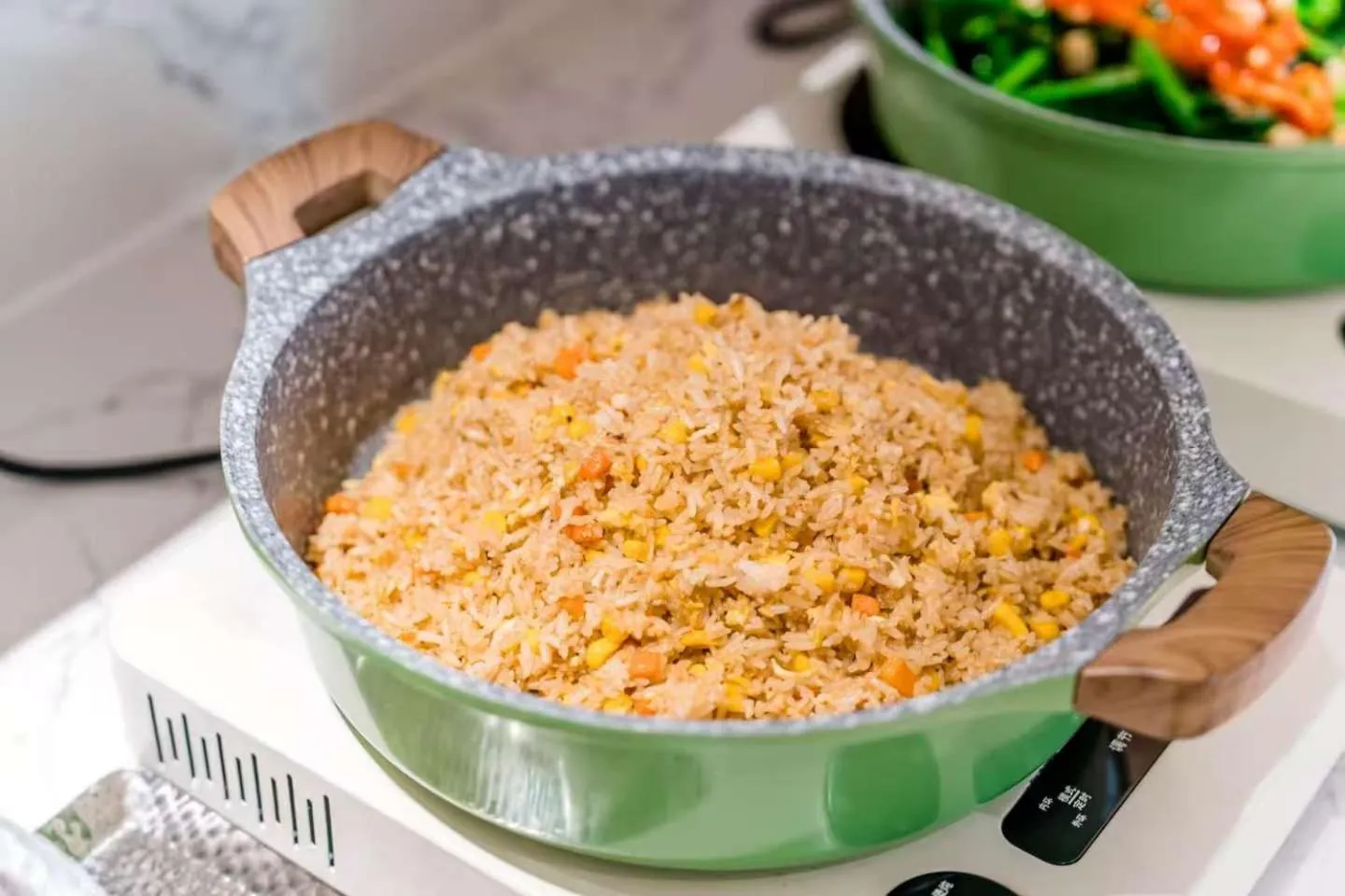 Restaurant/places to eat in WAIFIDEN Guangzhou Grand View Golden Palace Apartment