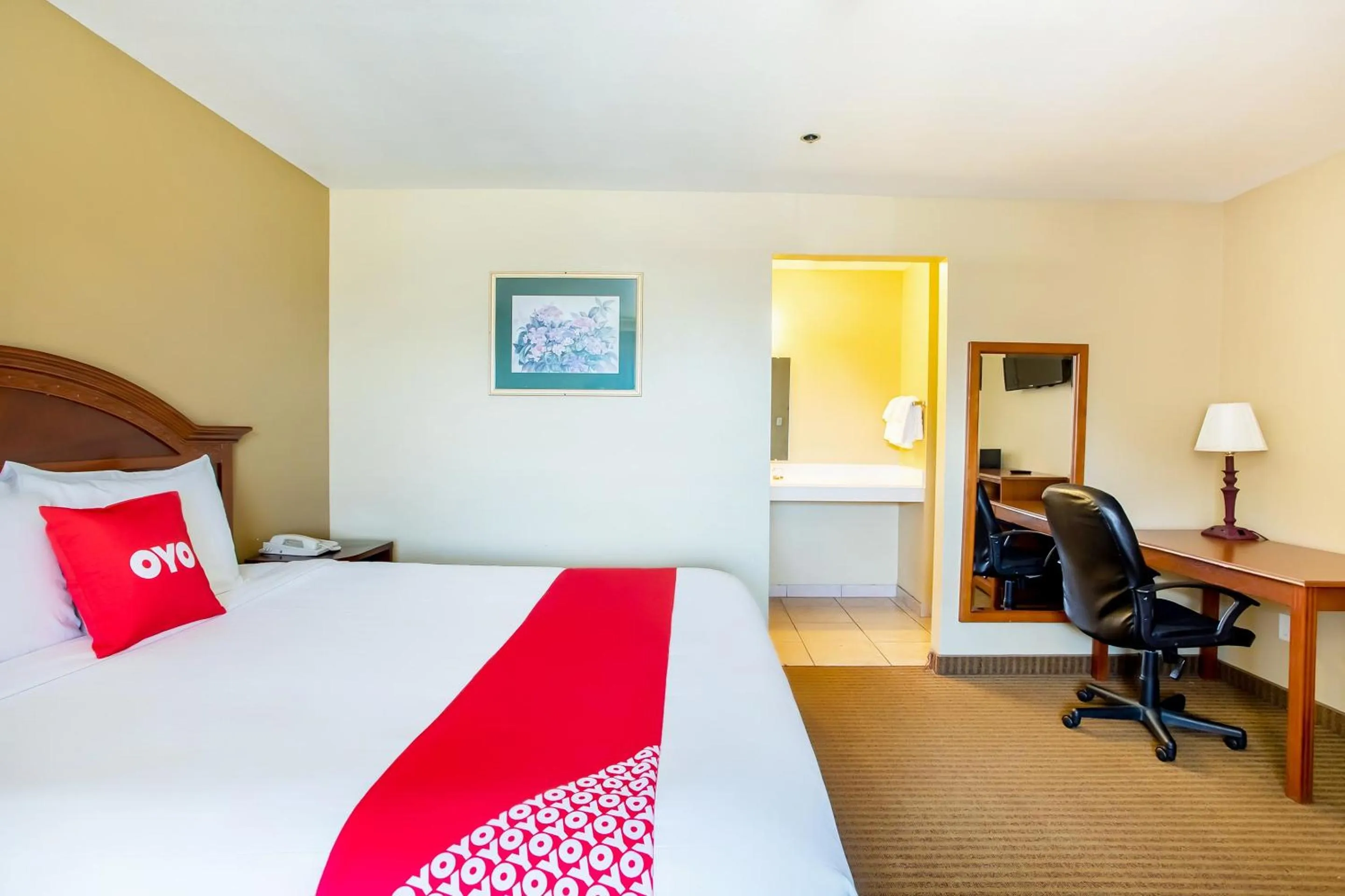 Bedroom, Bed in Rodeway Inn