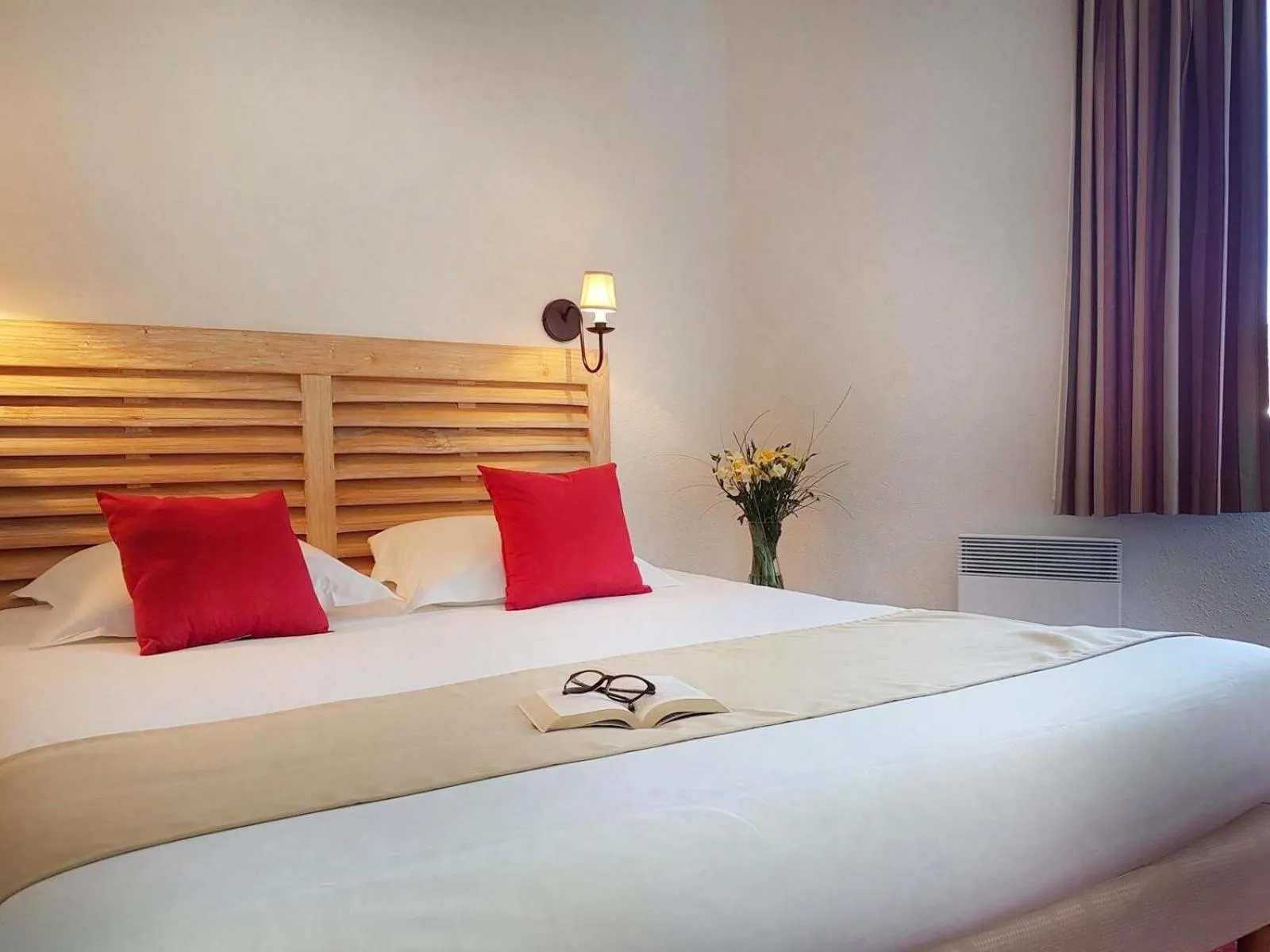 Bedroom, Bed in Résidence Goélia Le Domaine des Glénan