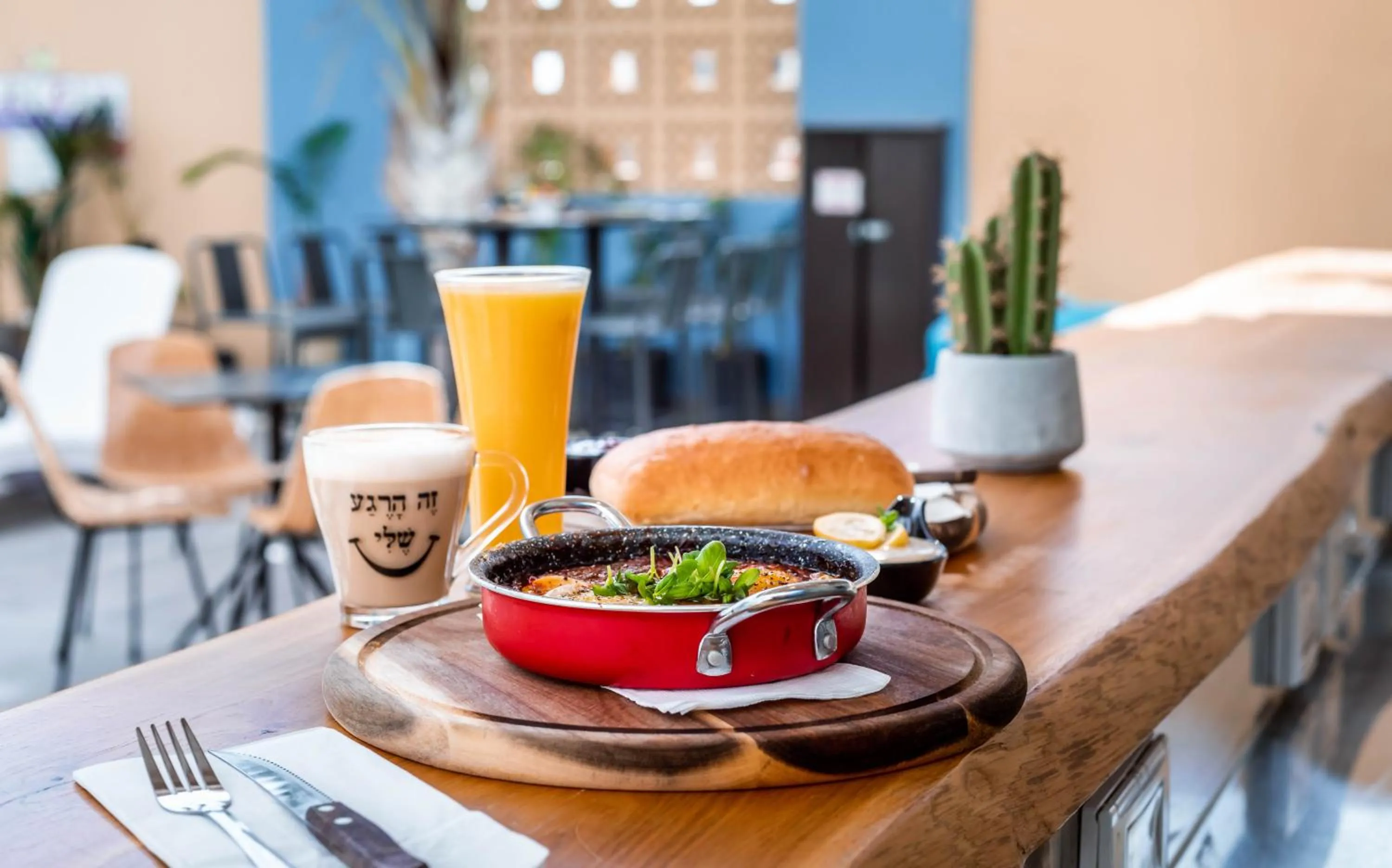 Restaurant/places to eat in Almogim Suites Eilat Hotel