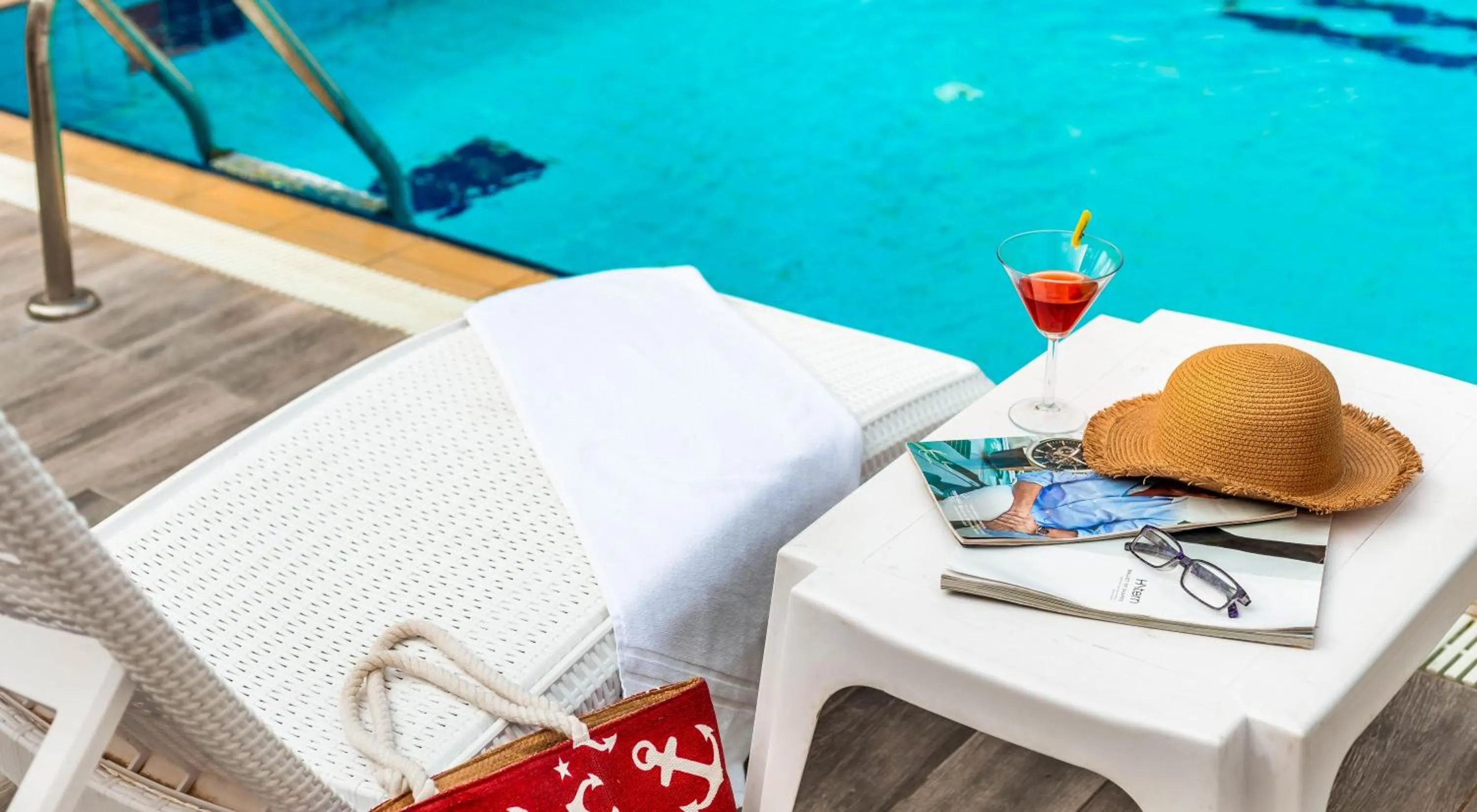 Swimming pool in Almogim Suites Eilat Hotel