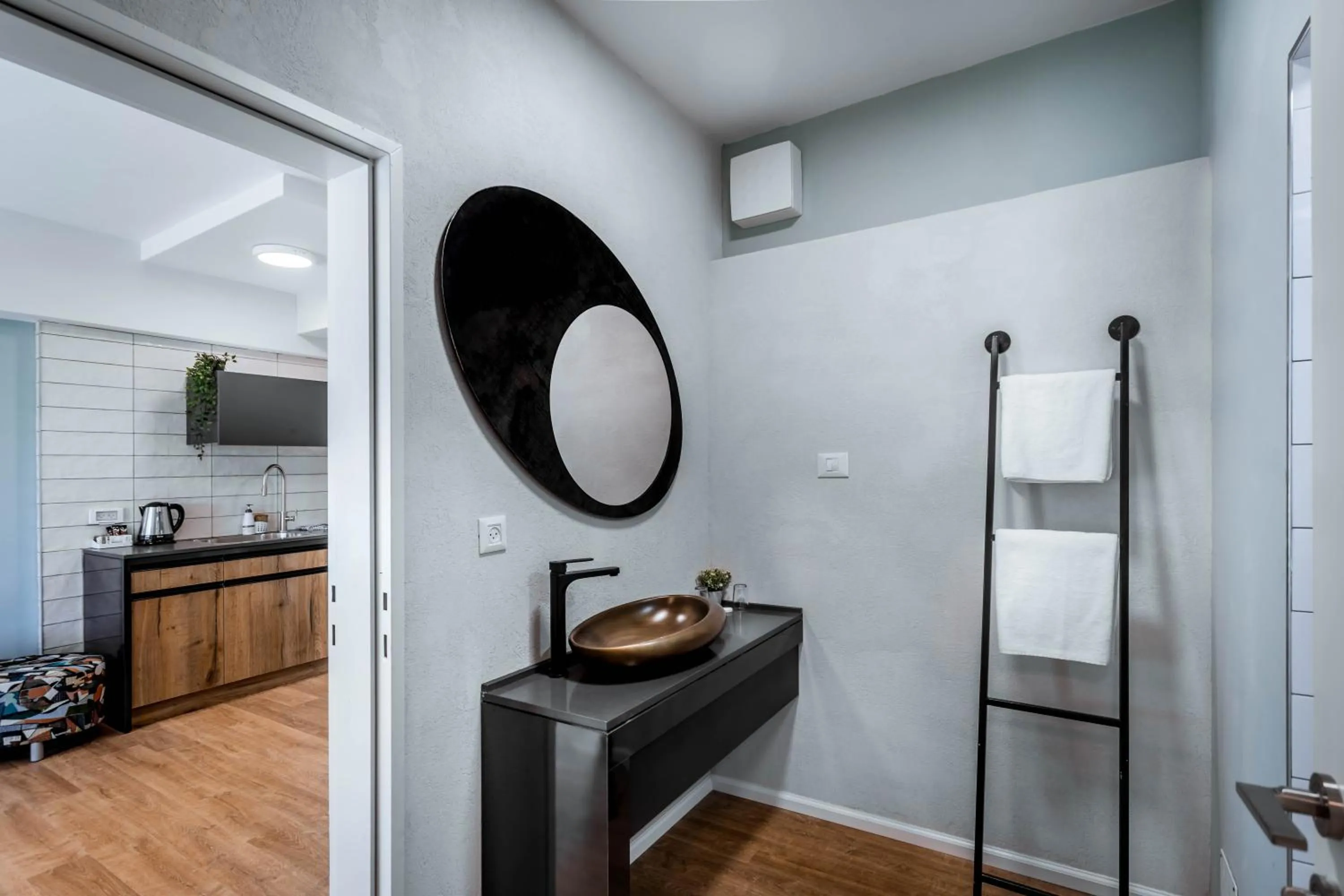 Kitchen or kitchenette in Almogim Suites Eilat Hotel