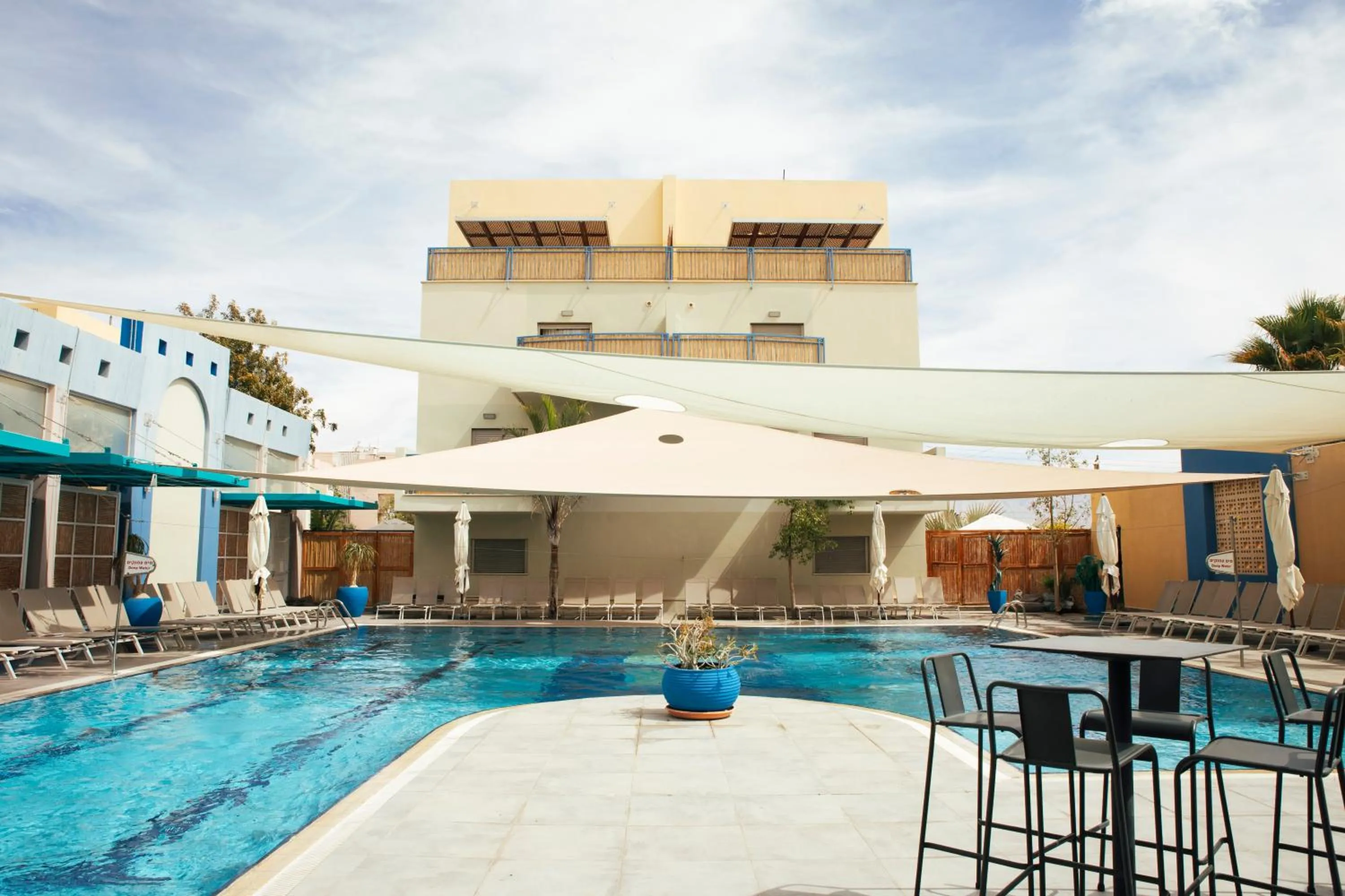 Property building in Almogim Suites Eilat Hotel