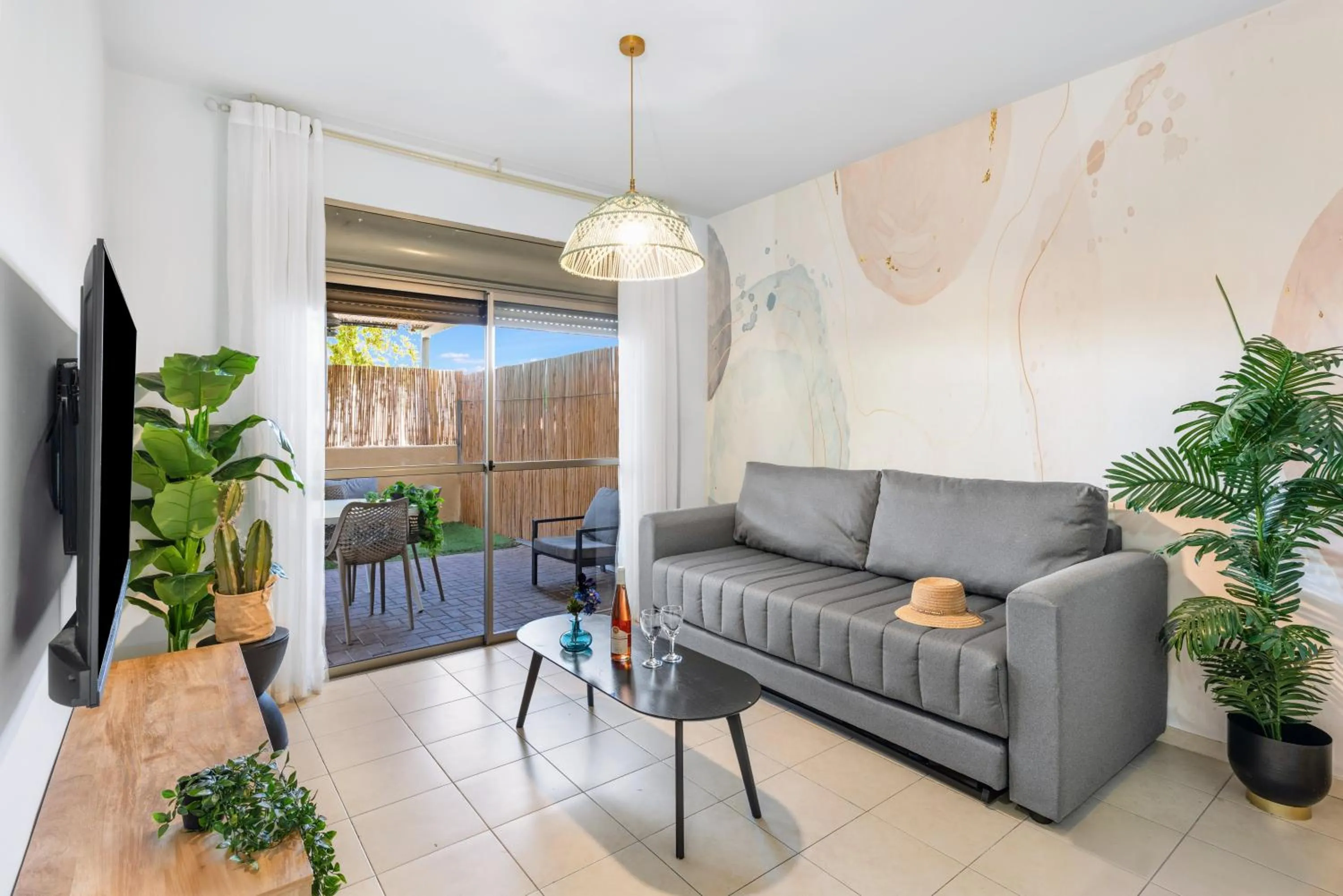 Living room in Almogim Suites Eilat Hotel