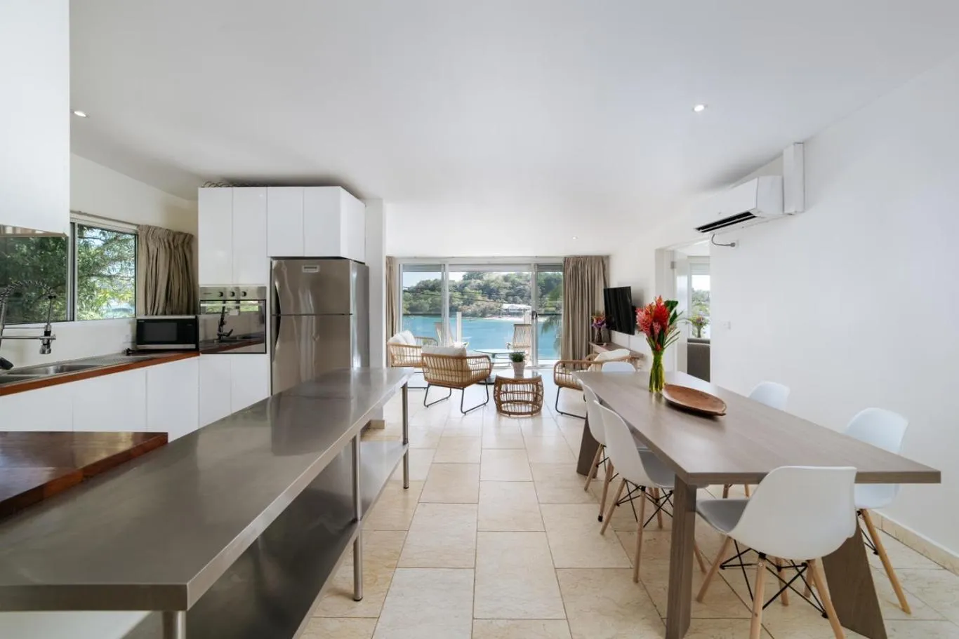 Kitchen or kitchenette in Mariner Apartments